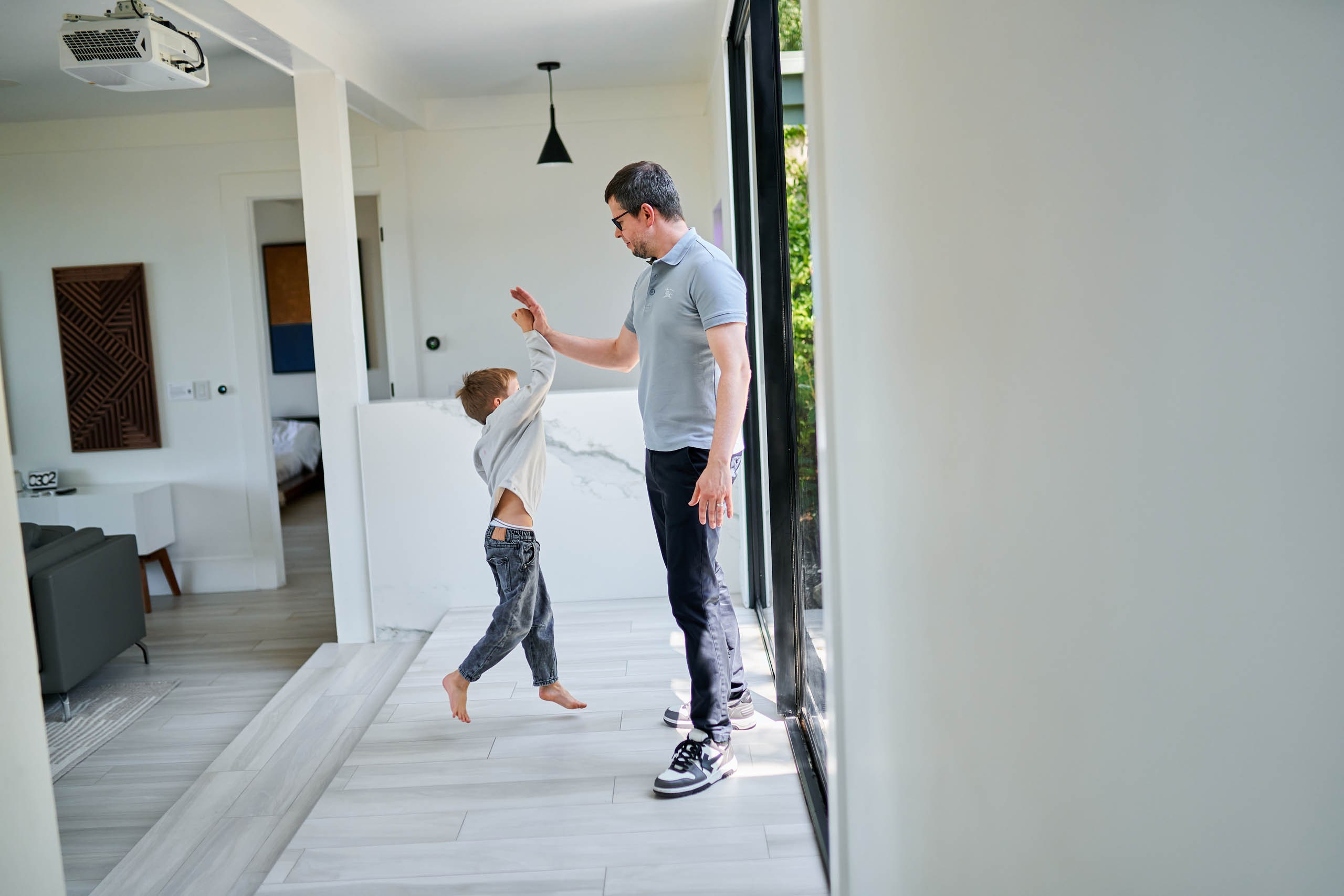 Fashion Maternity & Family Session at a Palo Alto Villa — Lifestyle Couple, Child, and Editorial Motherhood Photography. Bay Area Life | Event, Wedding & Commercial Photography Agency