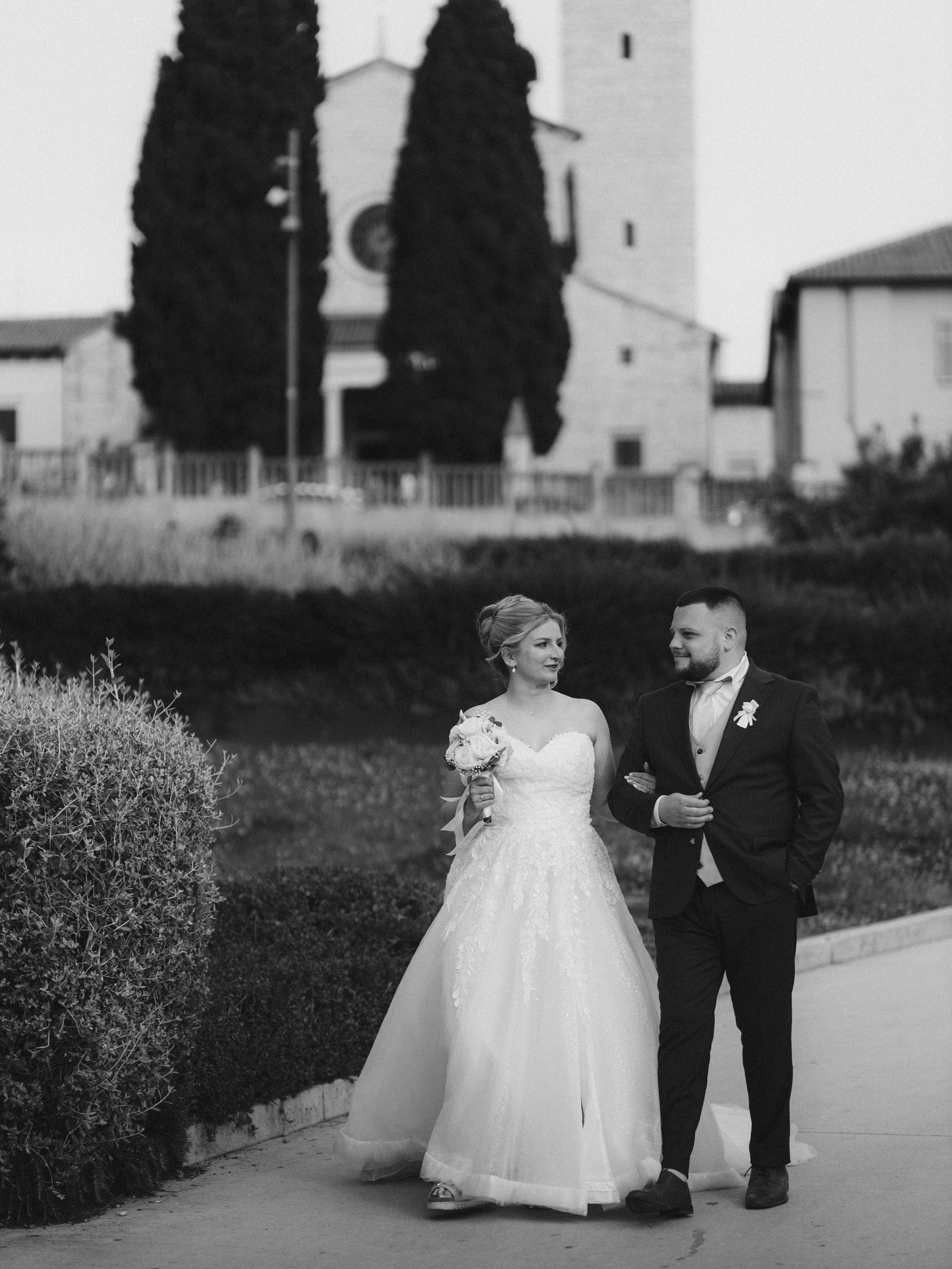 Weddings. Capturedwell