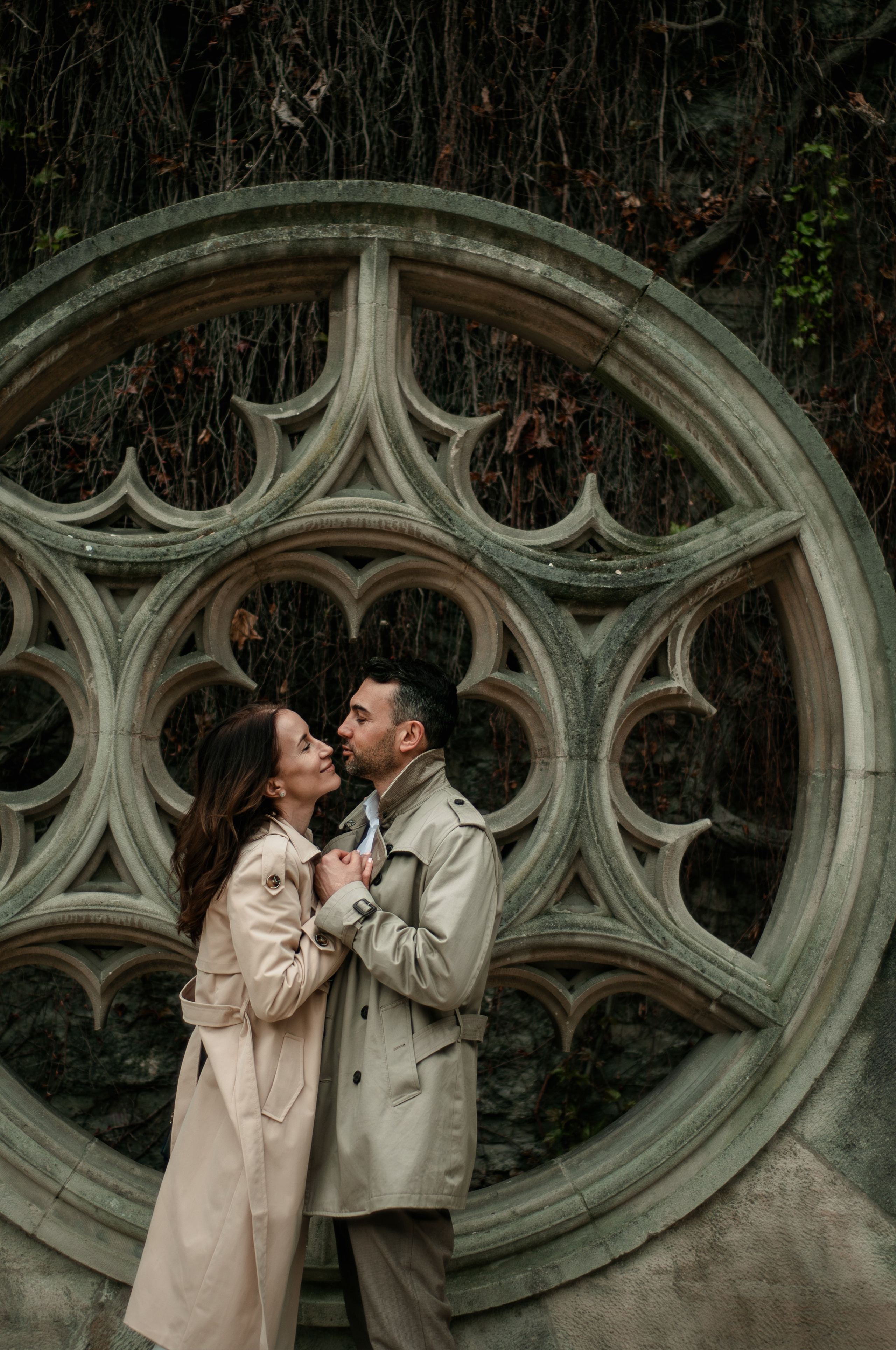 Street couple photoshoot. Paris photographer — Polina Osipova