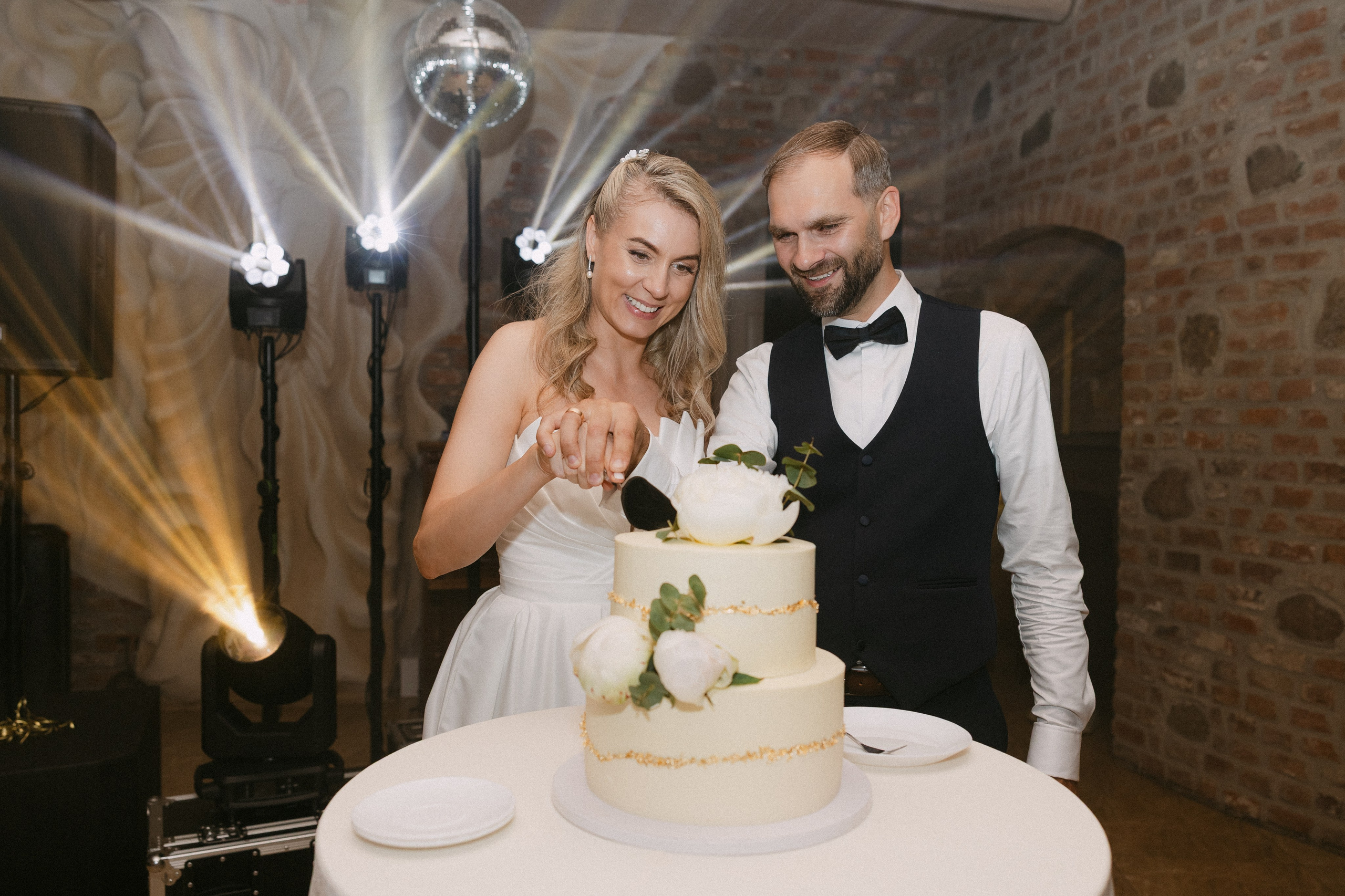 Judita & Šarūnas. Vestuvių fotografė Neringa Brazaitienė | Vilnius, Kaunas, Visa Lietuva