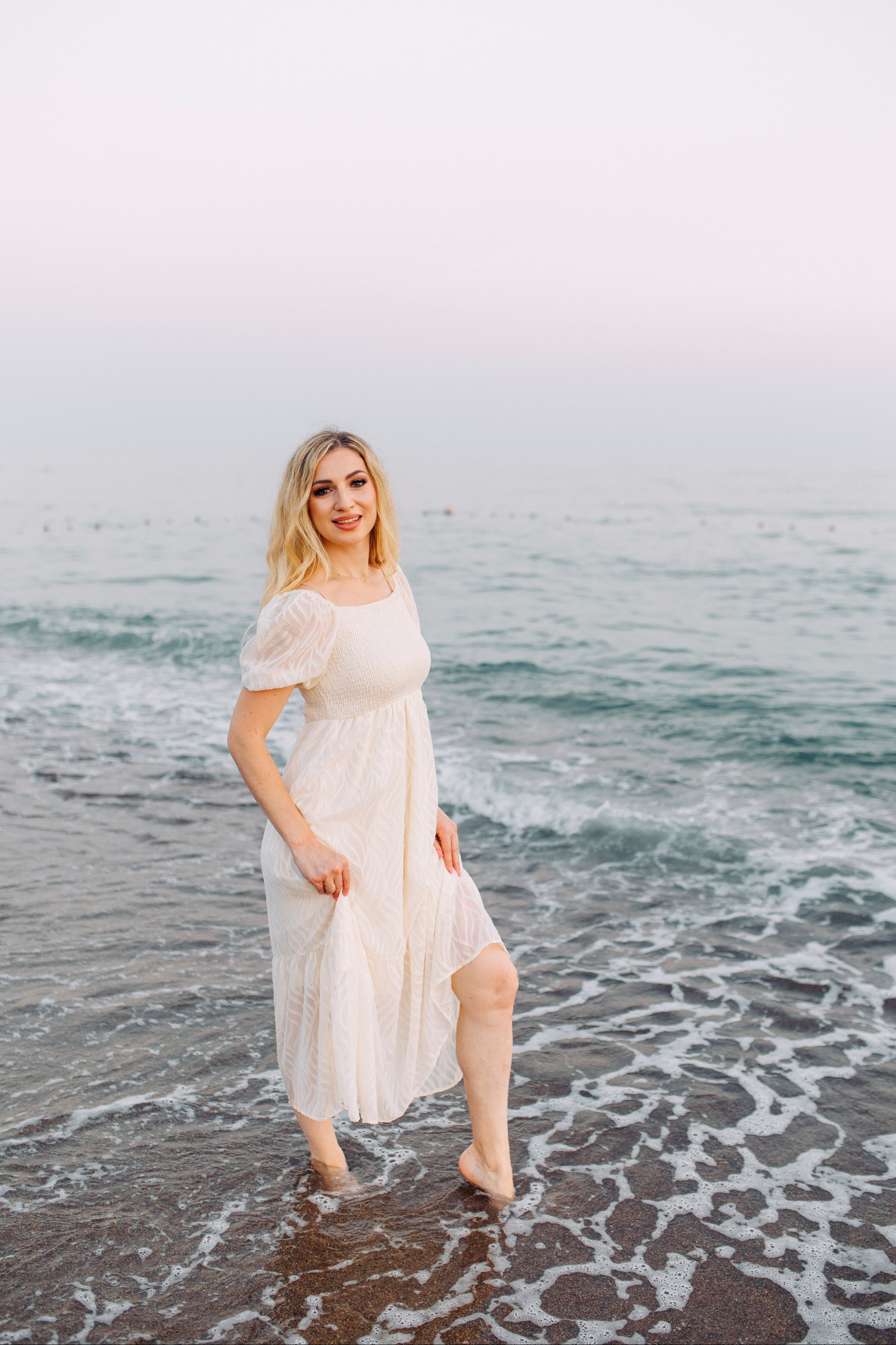 Professional Photographer in Belek Wedding  and Family Photographer in Belek. Family photo session on the beach in Belek. Alsu Develi |. Professional Photographer in Alanya, Side, Belek, Antalya. Turkiye