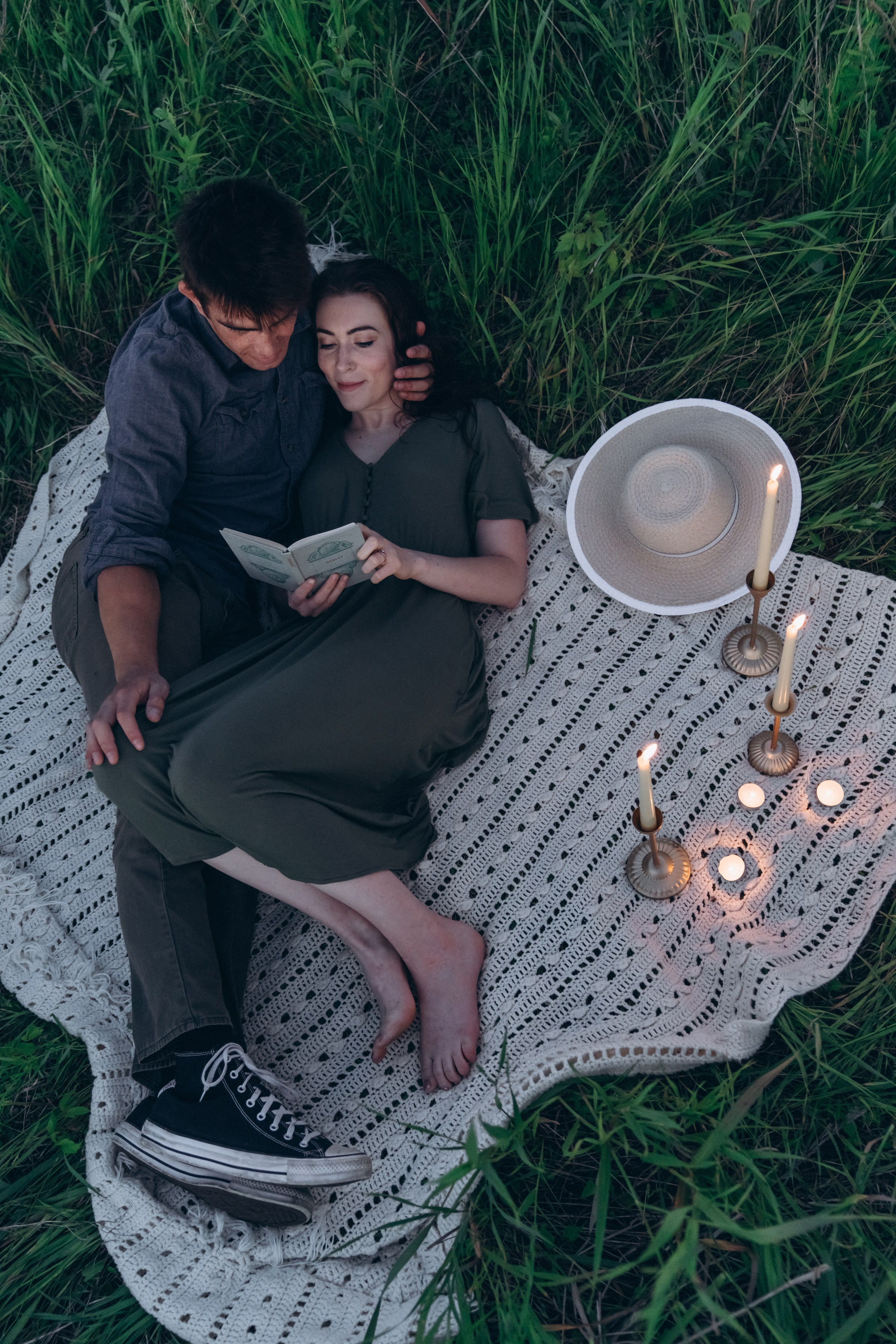 Jesslyn and Aaron love story. Photographer Viktoriia Skavronskaya