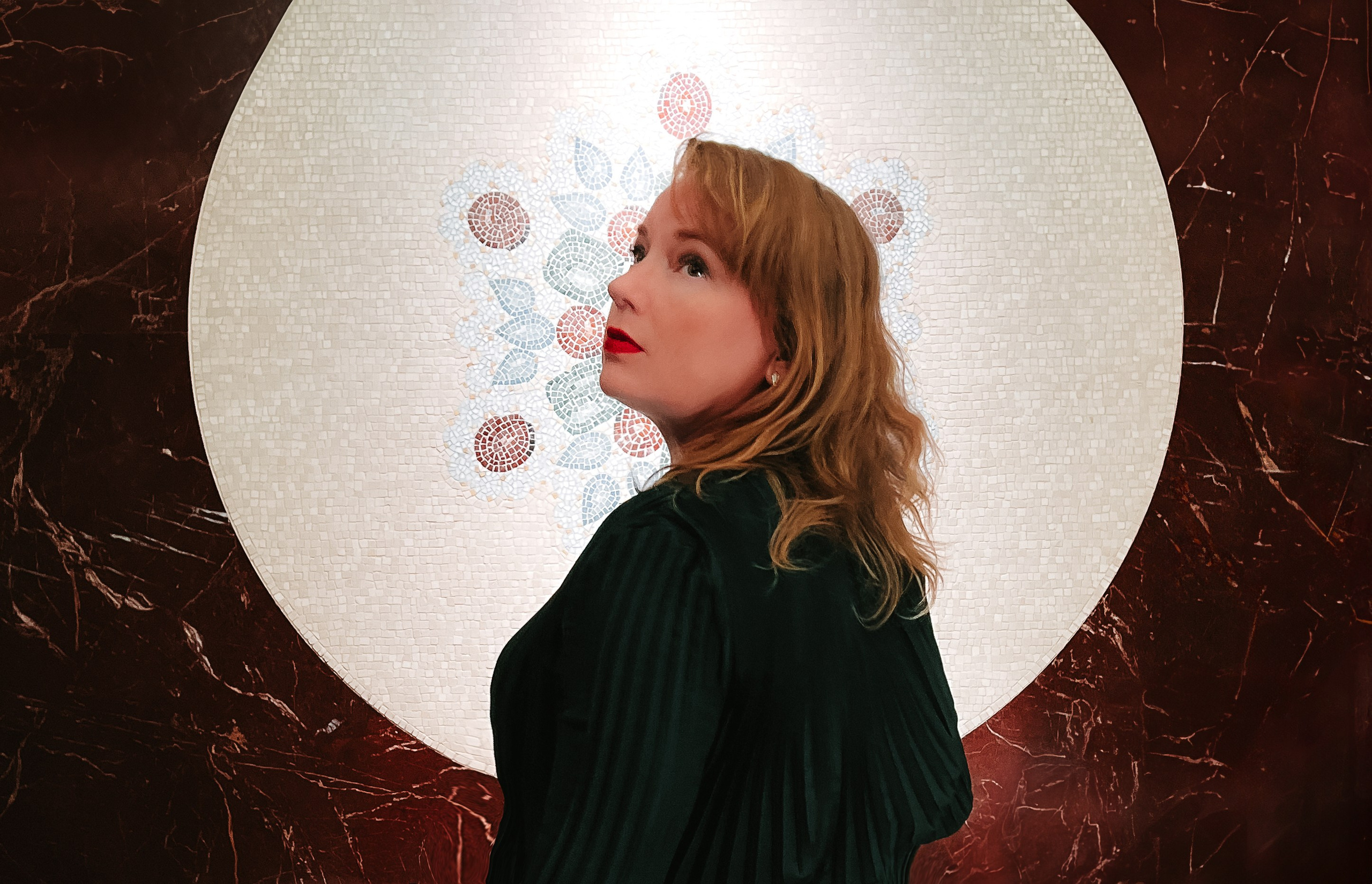 Remote photoshoot at luxury hotel in Rome. Yana Bobrova | Artistic Photography