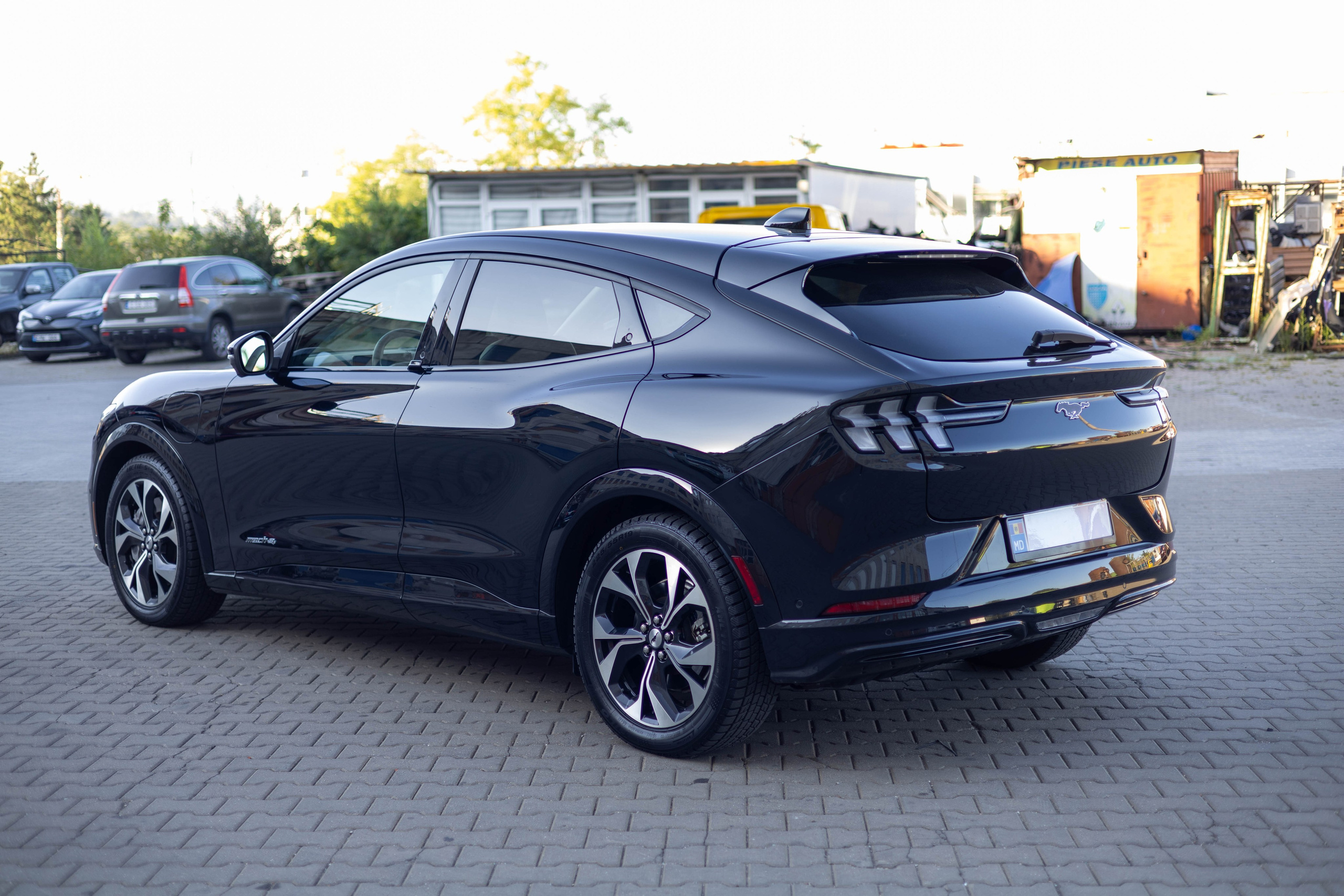 Пример фото автомобиля на продажу. Семейный фотограф Кишиневе, Молдова Врабий Ольга