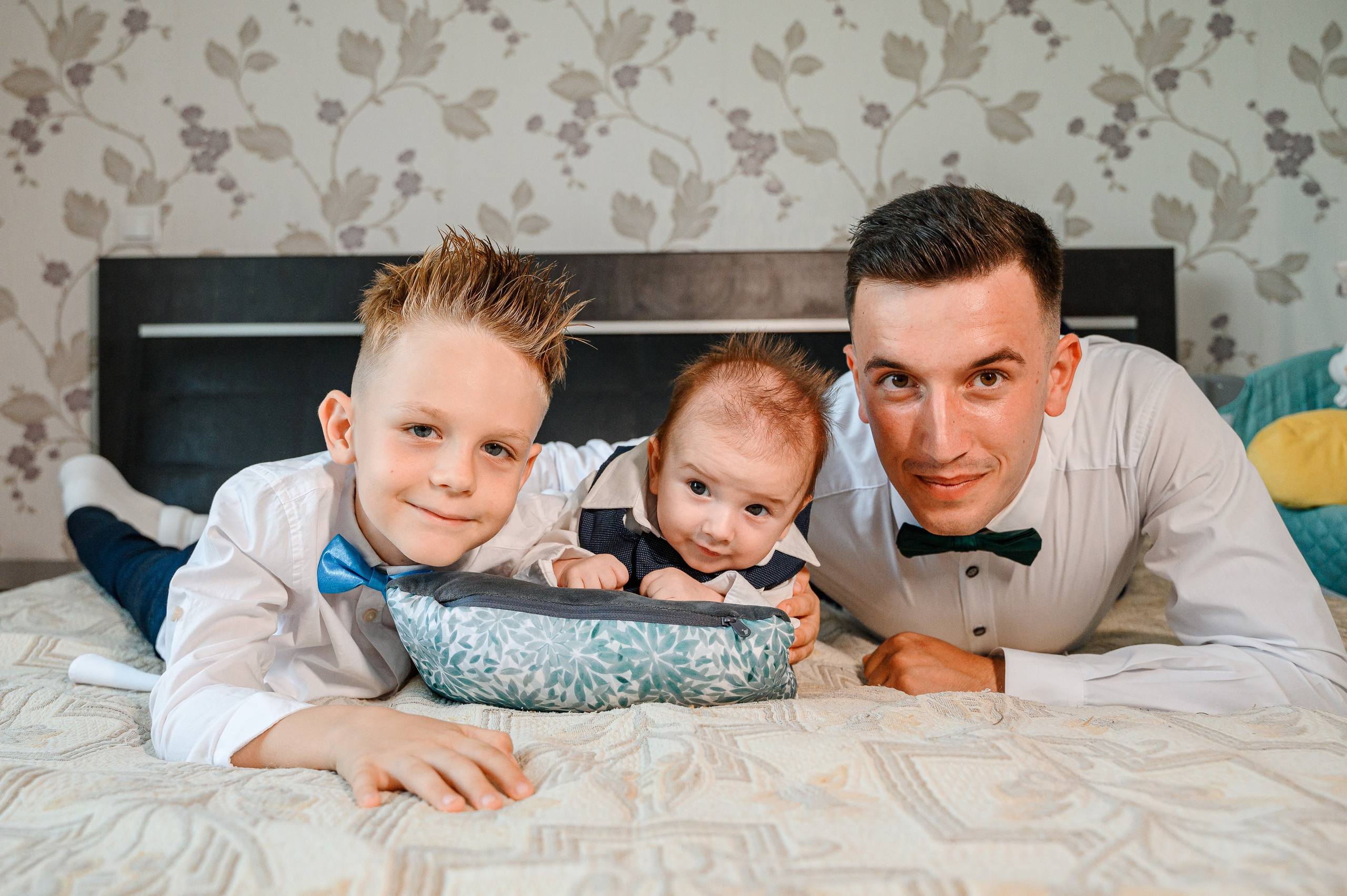 Eduard Ayan. Mugurel Olteanu Fotograf