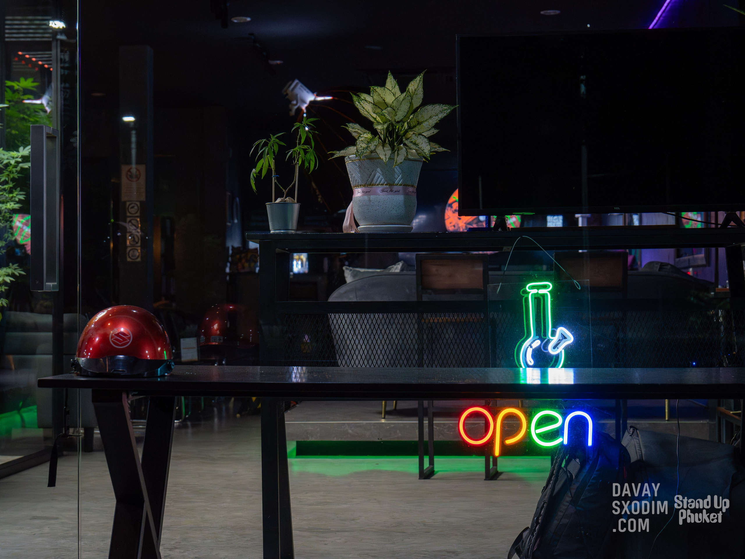 Standup-шоу «Тай-Болтай» | Фоторепортаж | Афиша | DAVAYSXODIM.com PHUKET. АФИША|ФОТОРЕПОРТАЖИ|ИВЕНТЫ|ПХУКЕТ