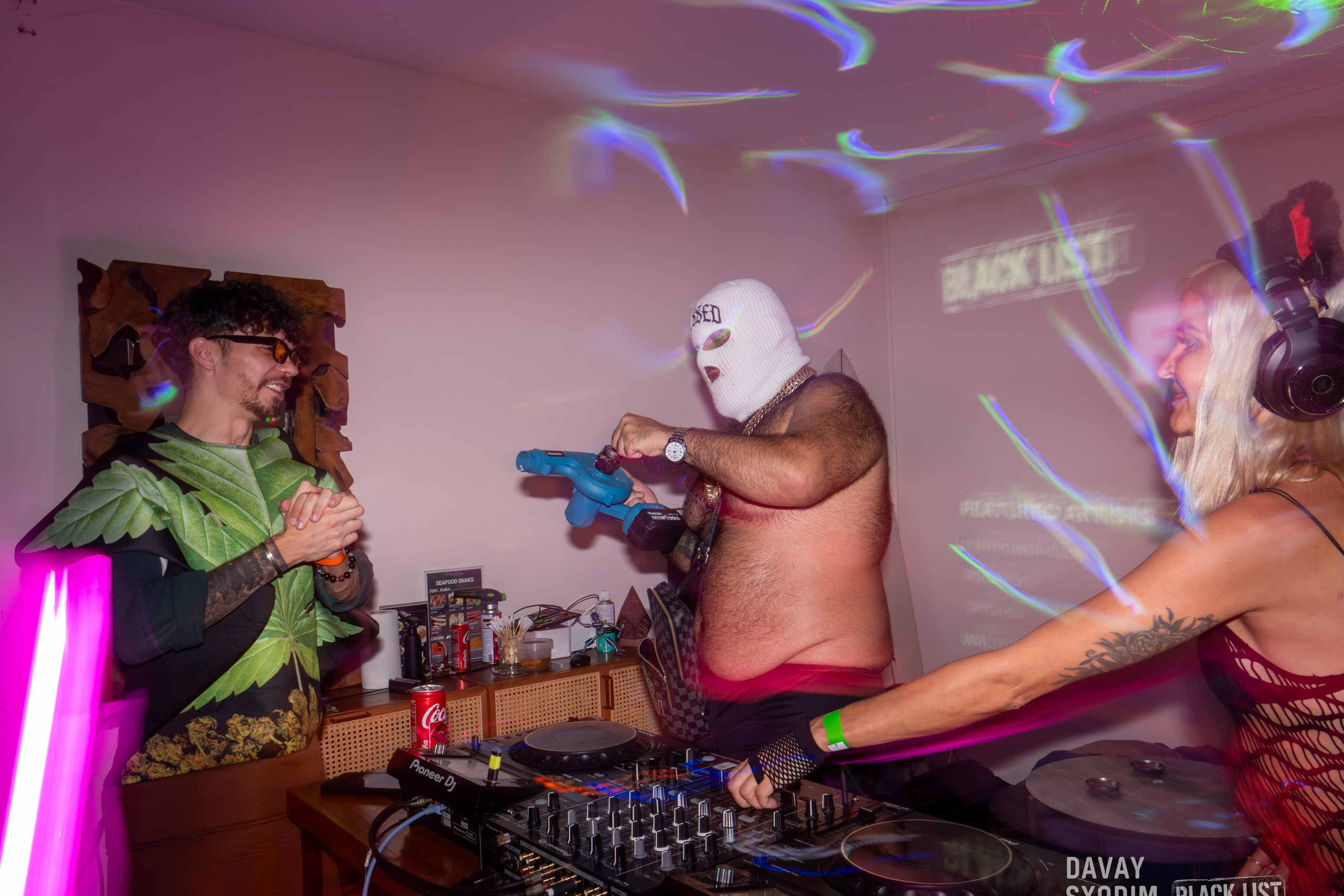 Вечеринка Black List | Фоторепортаж | Афиша | DAVAYSXODIM.com PHUKET. АФИША|ФОТОРЕПОРТАЖИ|ИВЕНТЫ|ПХУКЕТ