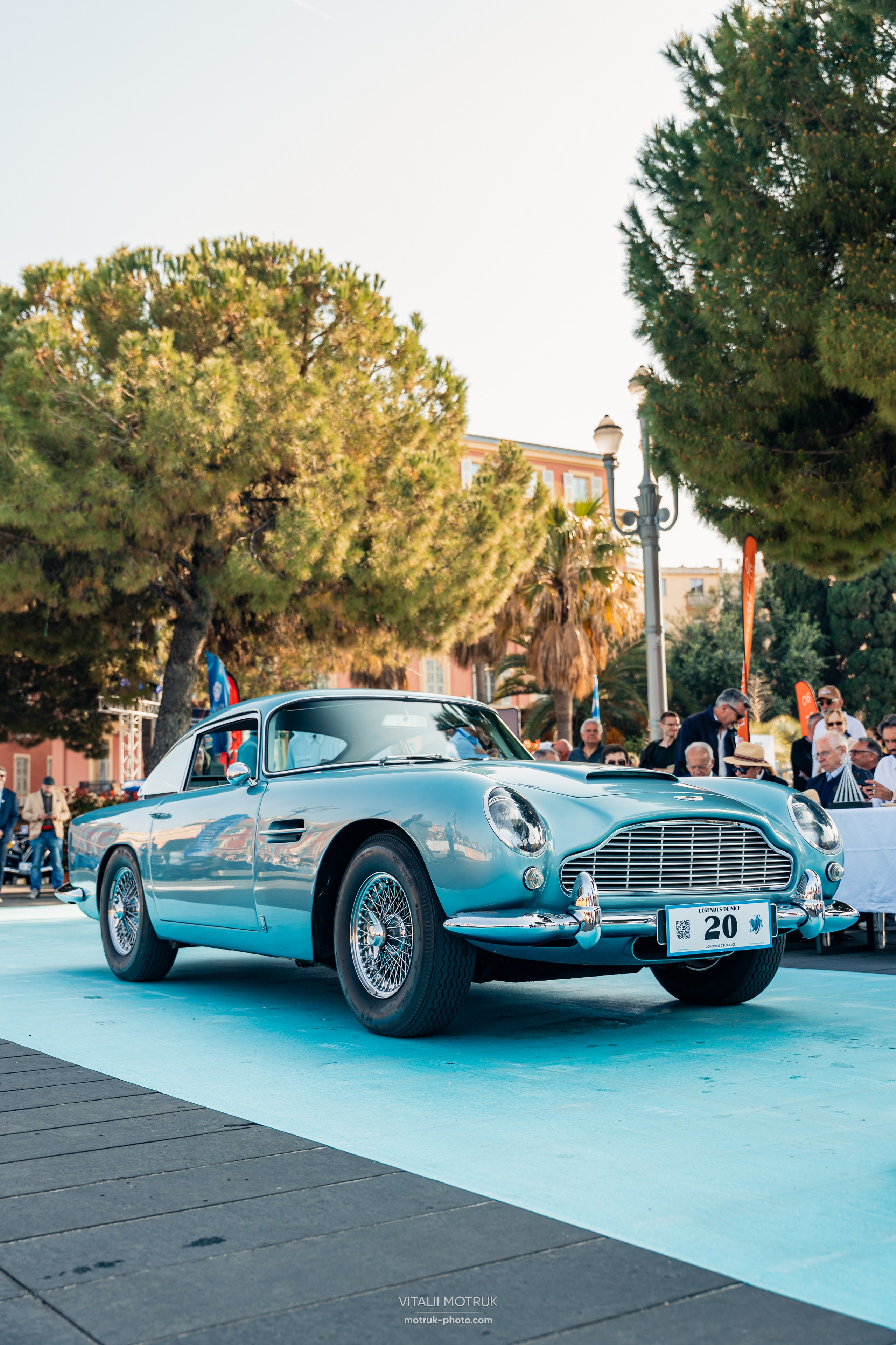 Legends de Nice. Photographe de voitures à Paris — Vitalii Motruk