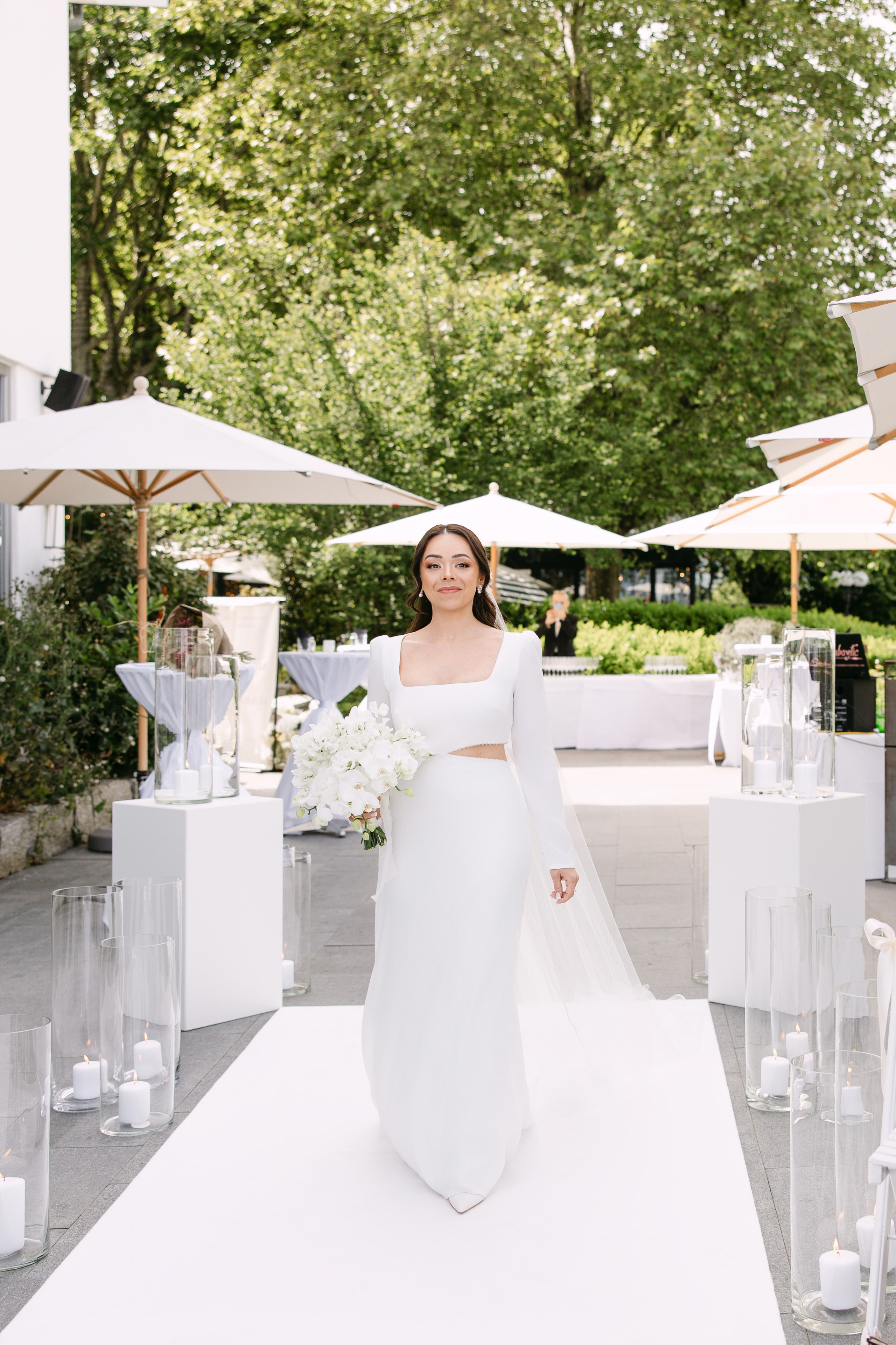 Unvergessliche Hochzeit am Zürichsee: Landgasthof Halbinsel Au. Familien- & Hochzeitsfotografin Schweiz. Valeria Diaz in Zürich und Umgebung