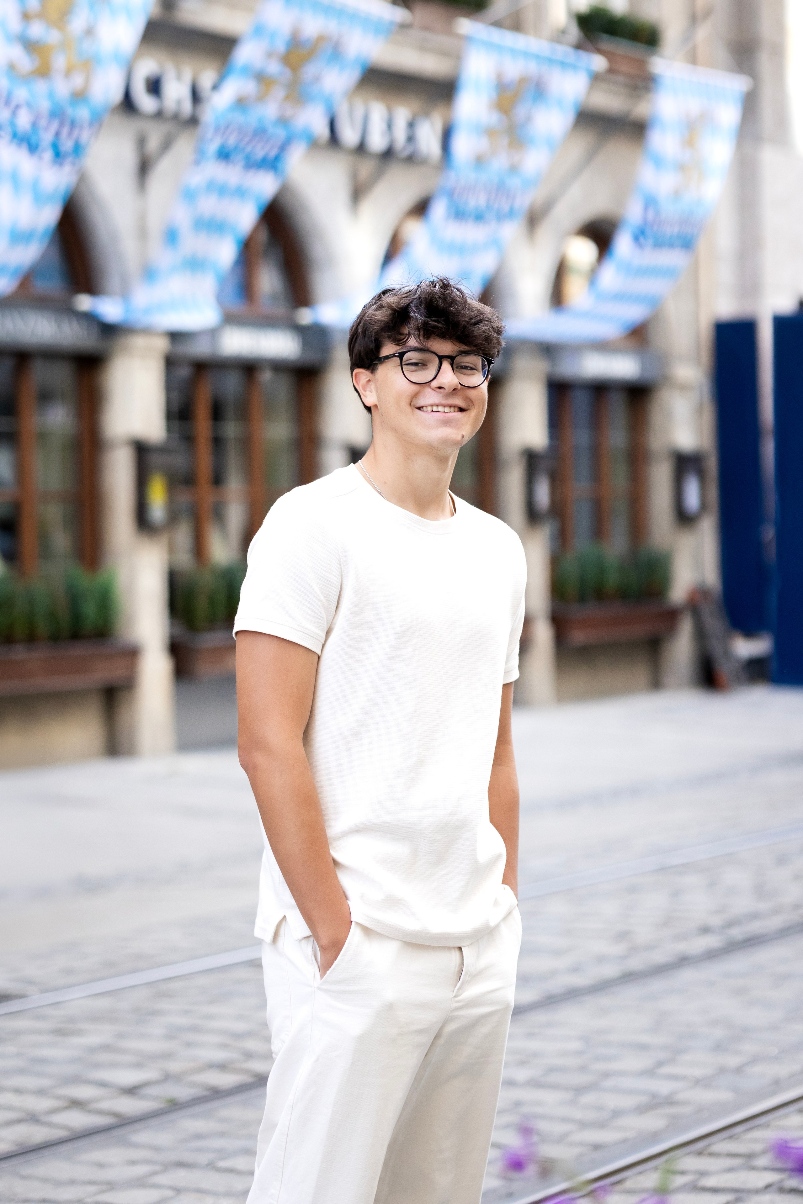 Alesandro. Photographer in Munich