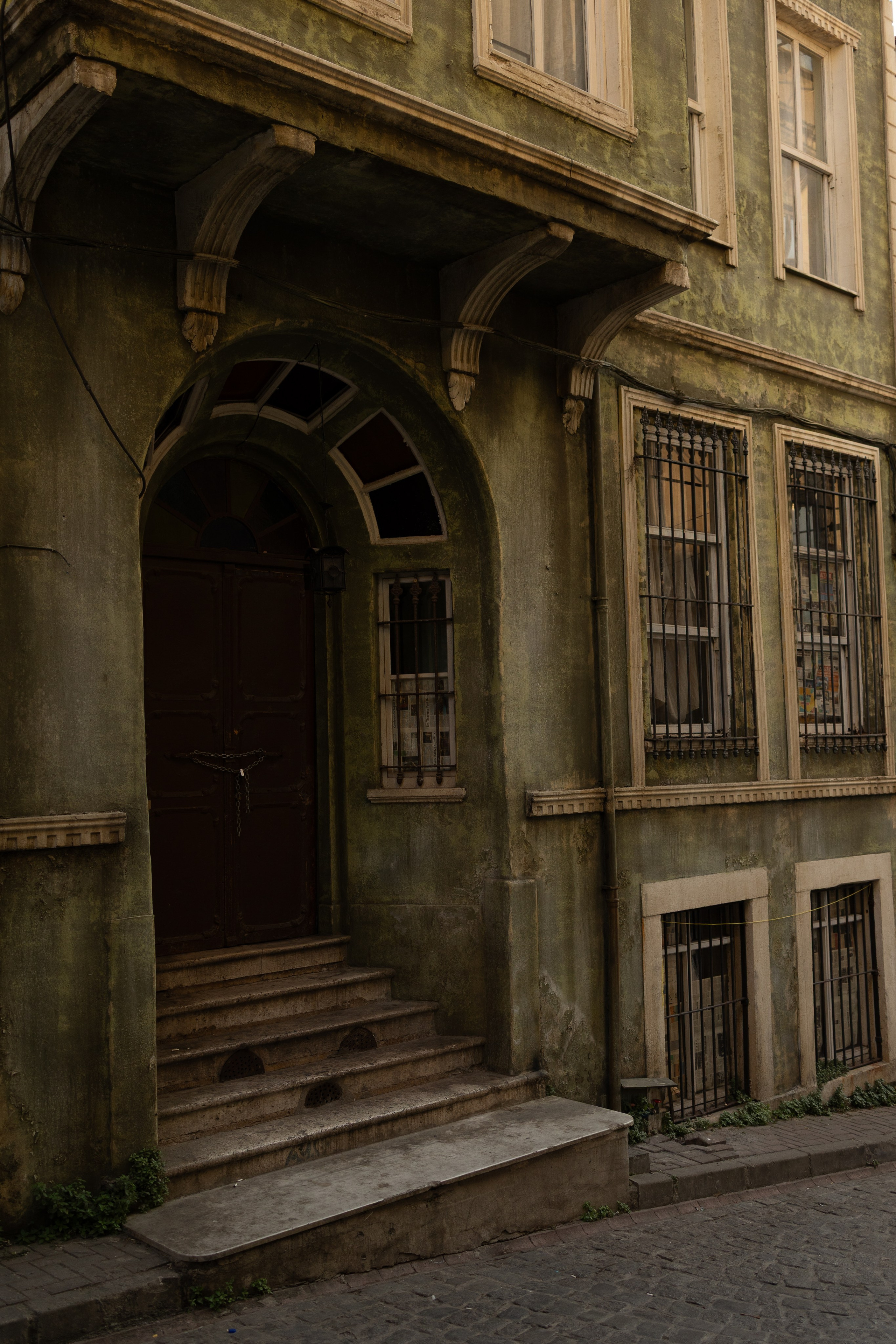 Street. Zlata Zengin, Photographer in Istanbul
