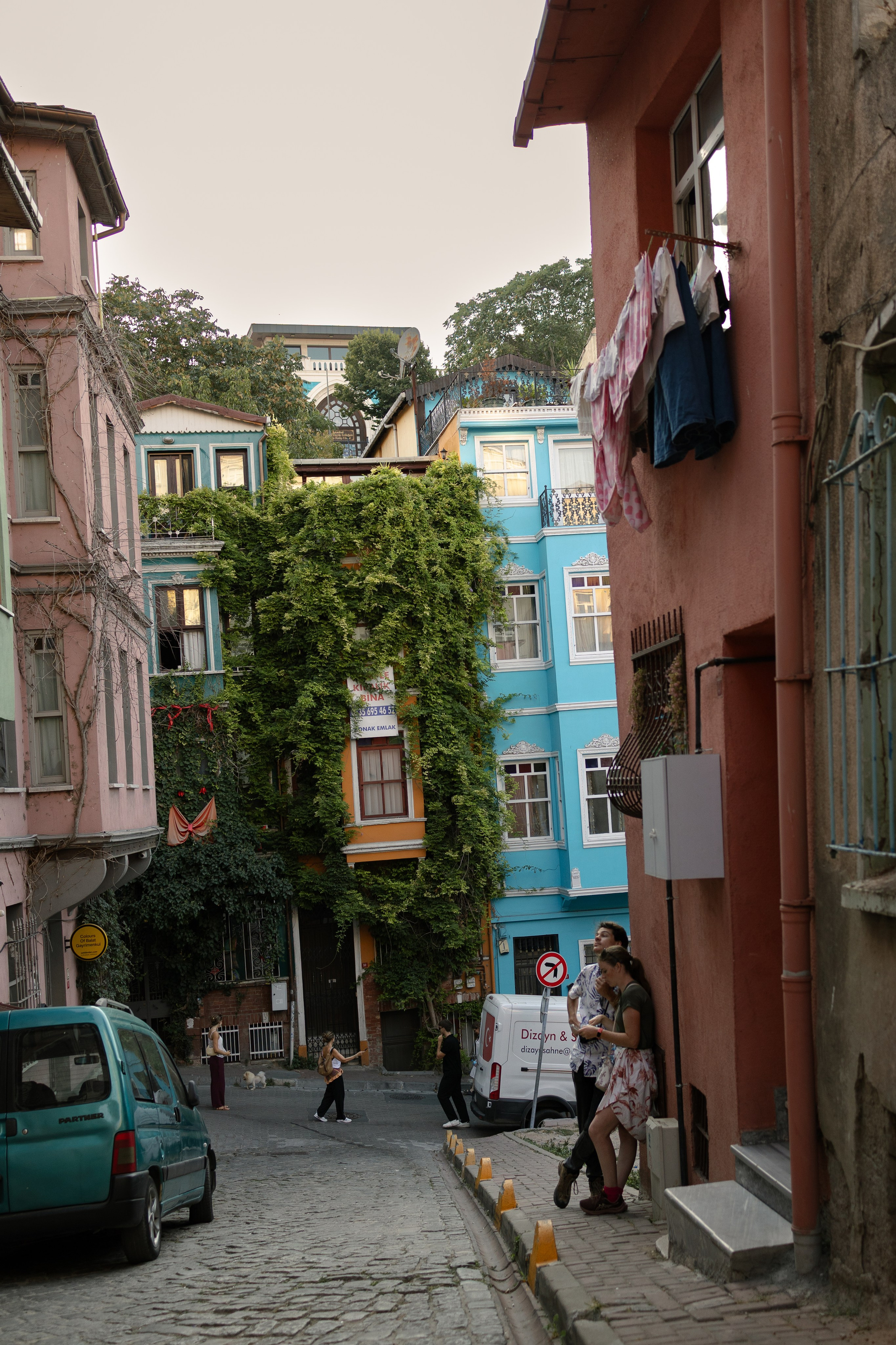 Street. Zlata Zengin, Photographer in Istanbul