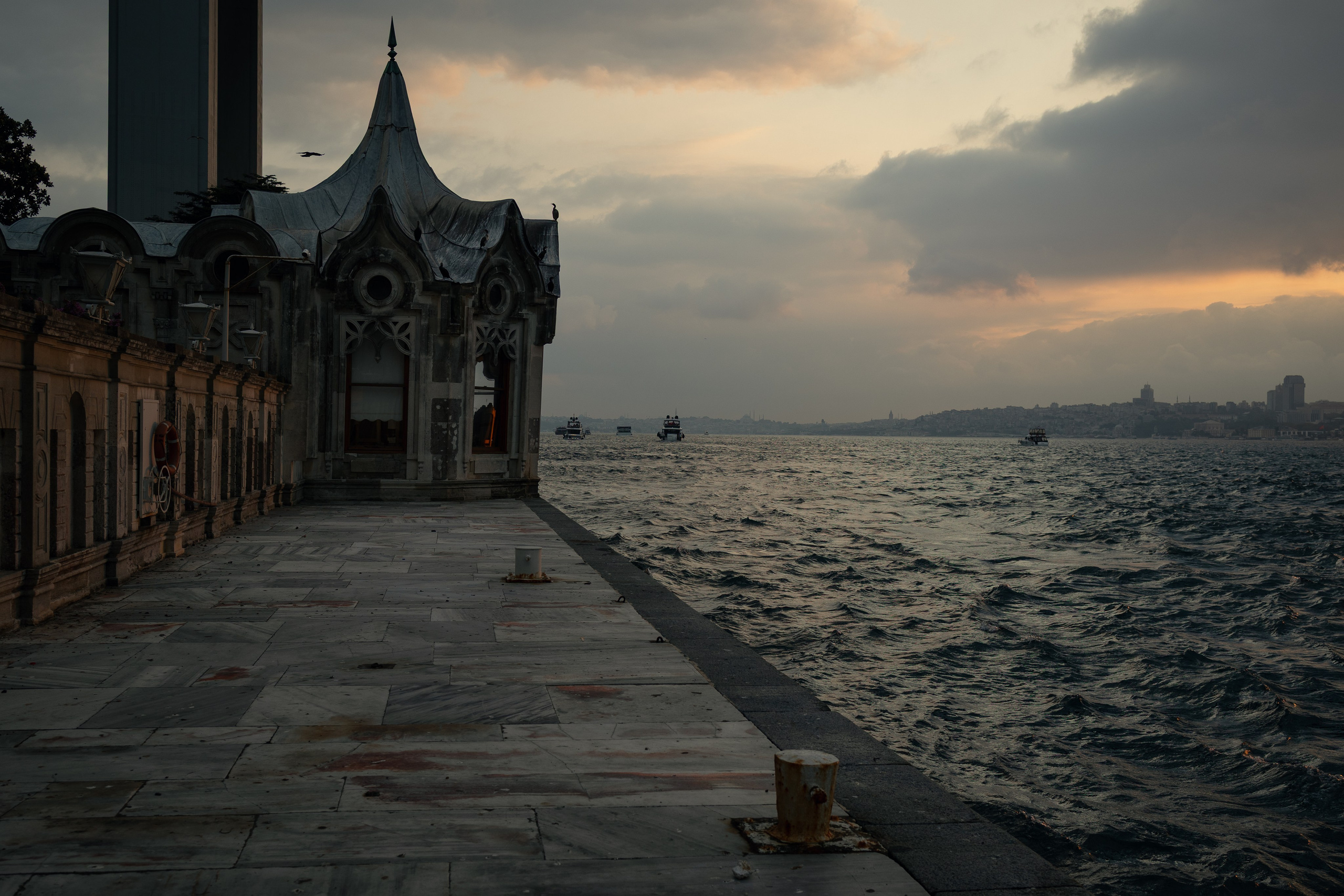 Street. Zlata Zengin, Photographer in Istanbul