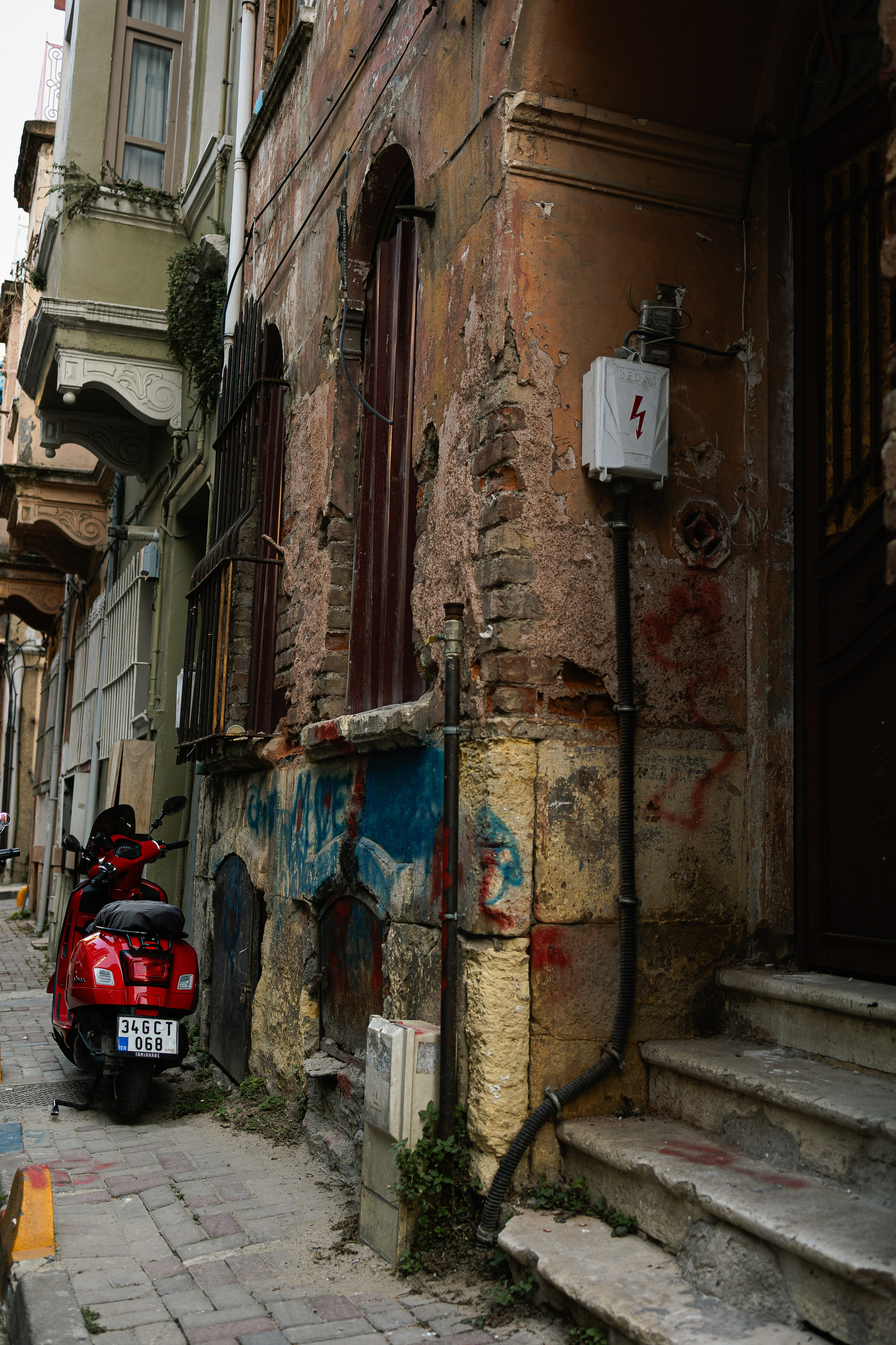 Street. Zlata Zengin, Photographer in Istanbul