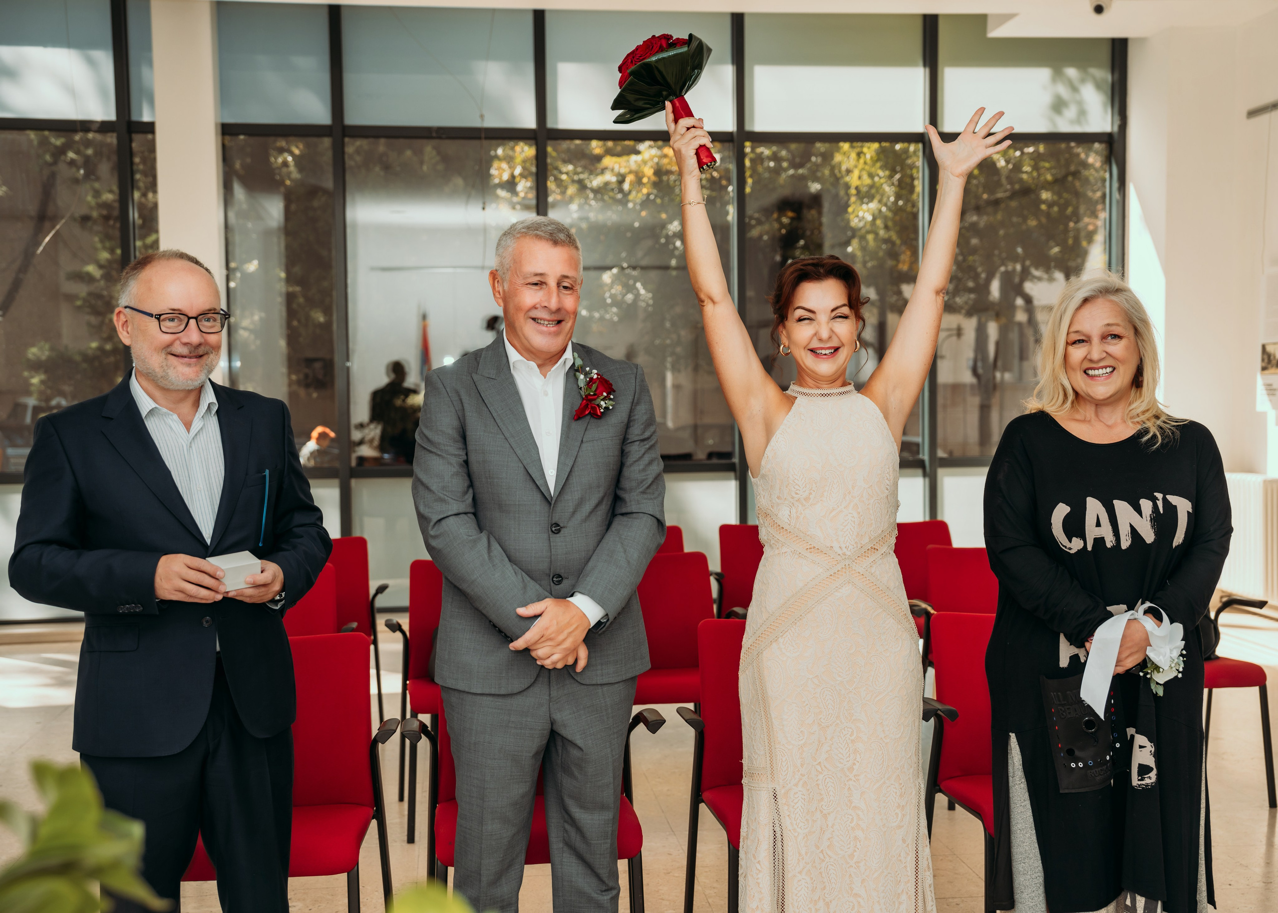 FOTOGRAFISANJE VENČANJA. DEČIJI FOTOGRAF BEOGRAD|NOVOGODISNJE FOTOGRAFISANJE|CAKE SMASH