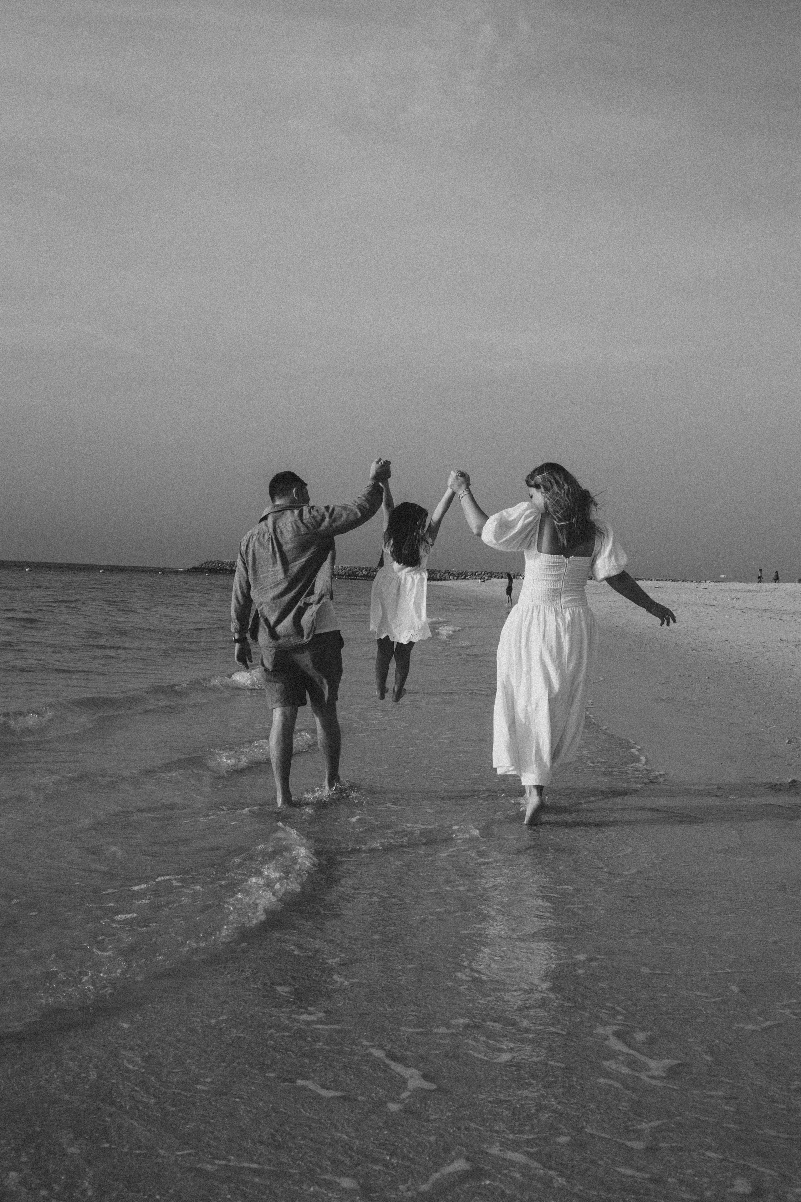 Golden hour family. Birth, Family, Newborn photographer in Dubai| Eliza Baitikova