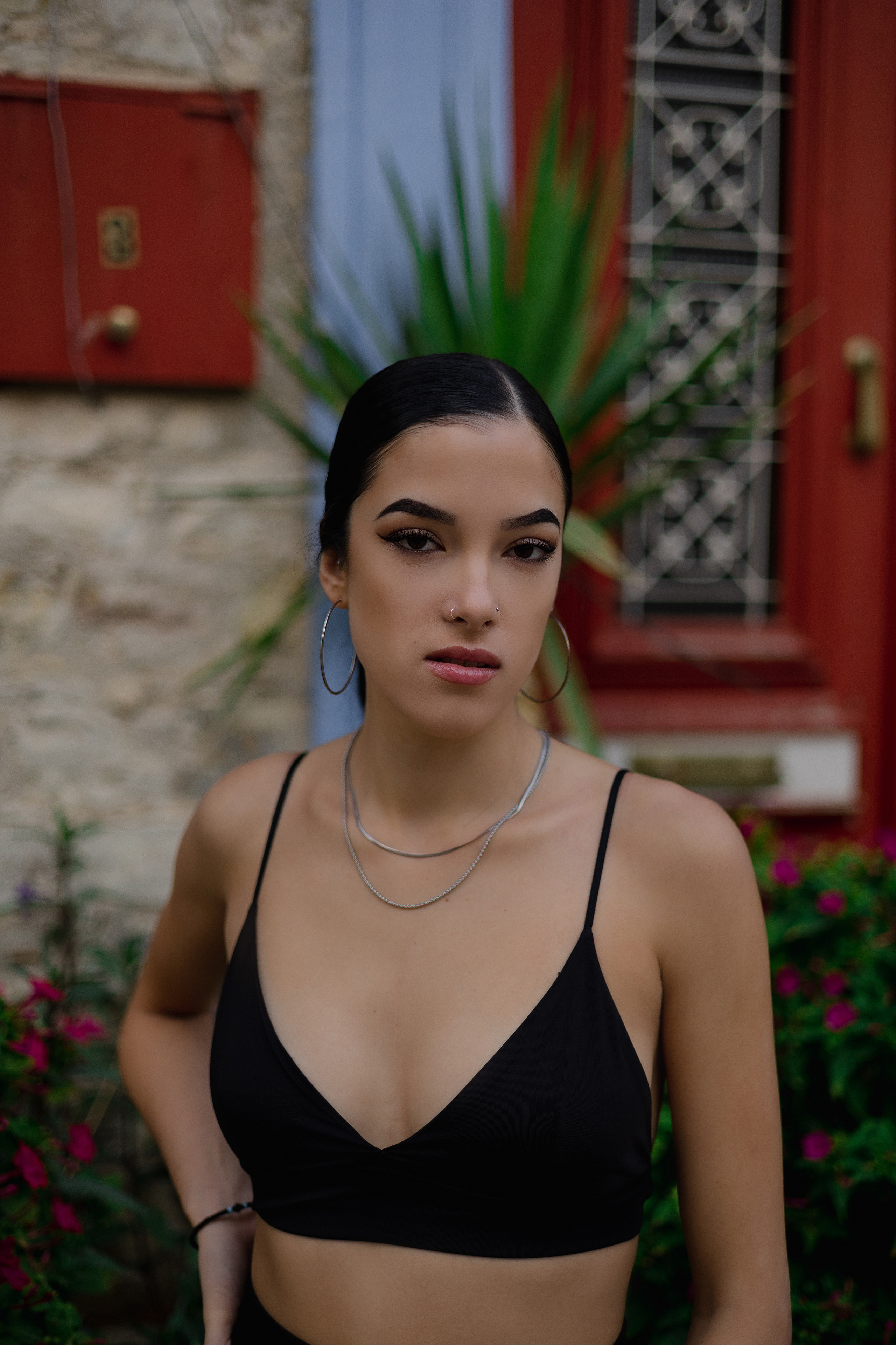 Shadows & Grace — Outdoor Portraits in Natural Light | Elegant, Minimal & Cinematic. Kristina Kozheltsova- Soulful Portrait&Lifestyle&Love Story Photographer in Leipzig, Germany