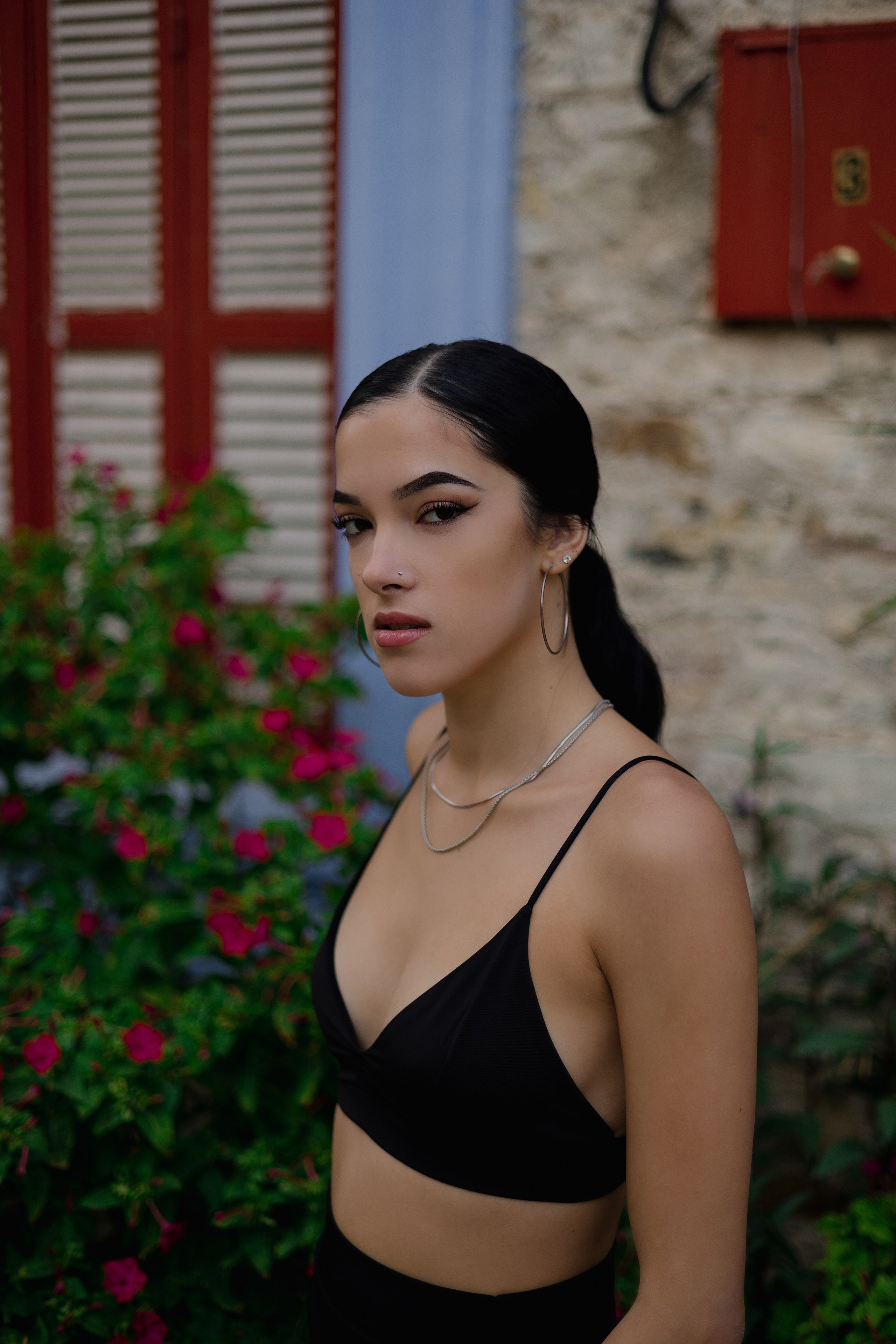 Shadows & Grace — Outdoor Portraits in Natural Light | Elegant, Minimal & Cinematic. Kristina Kozheltsova- Soulful Portrait&Lifestyle&Love Story Photographer in Leipzig, Germany