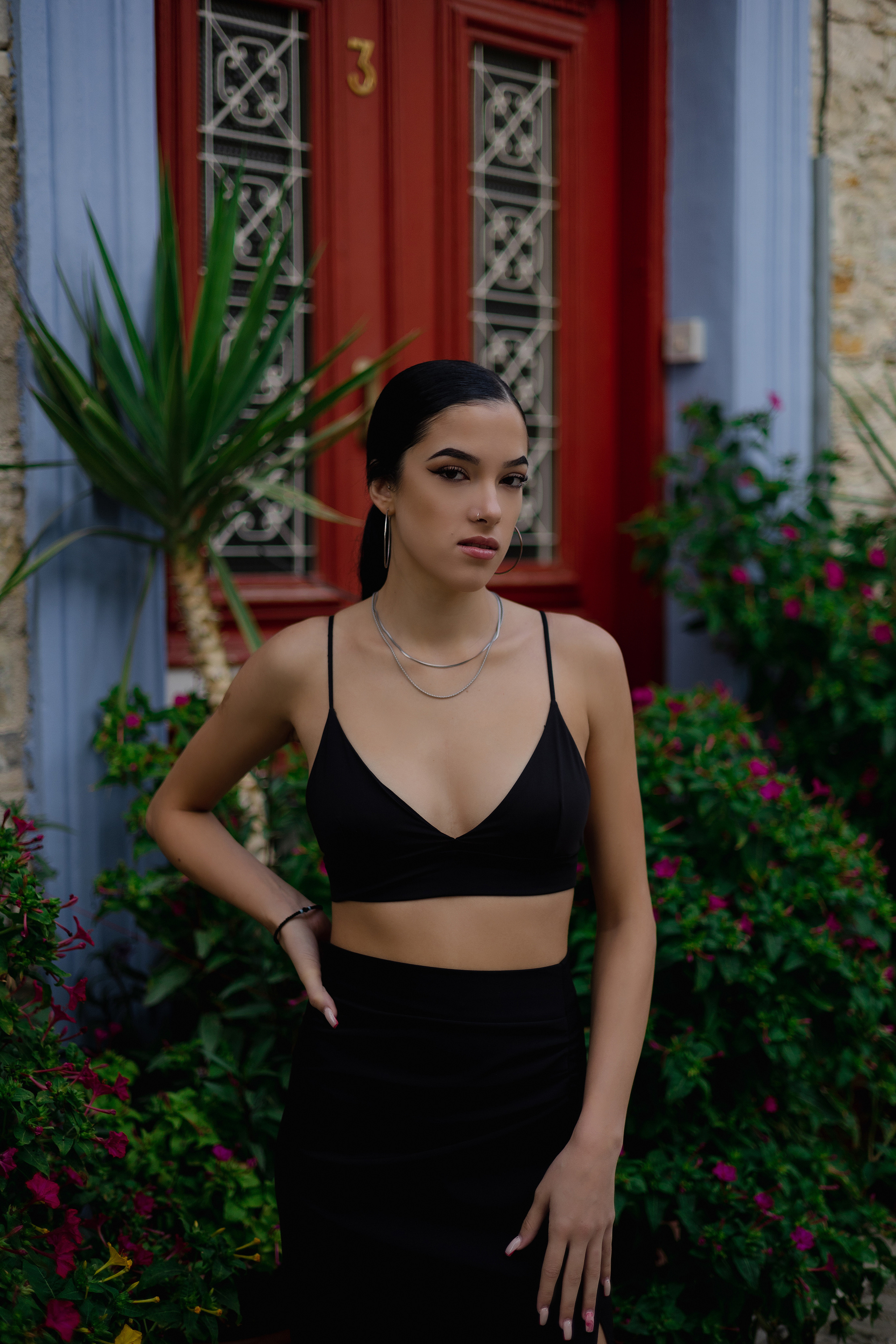 Shadows & Grace — Outdoor Portraits in Natural Light | Elegant, Minimal & Cinematic. Kristina Kozheltsova- Soulful Portrait&Lifestyle&Love Story Photographer in Leipzig, Germany