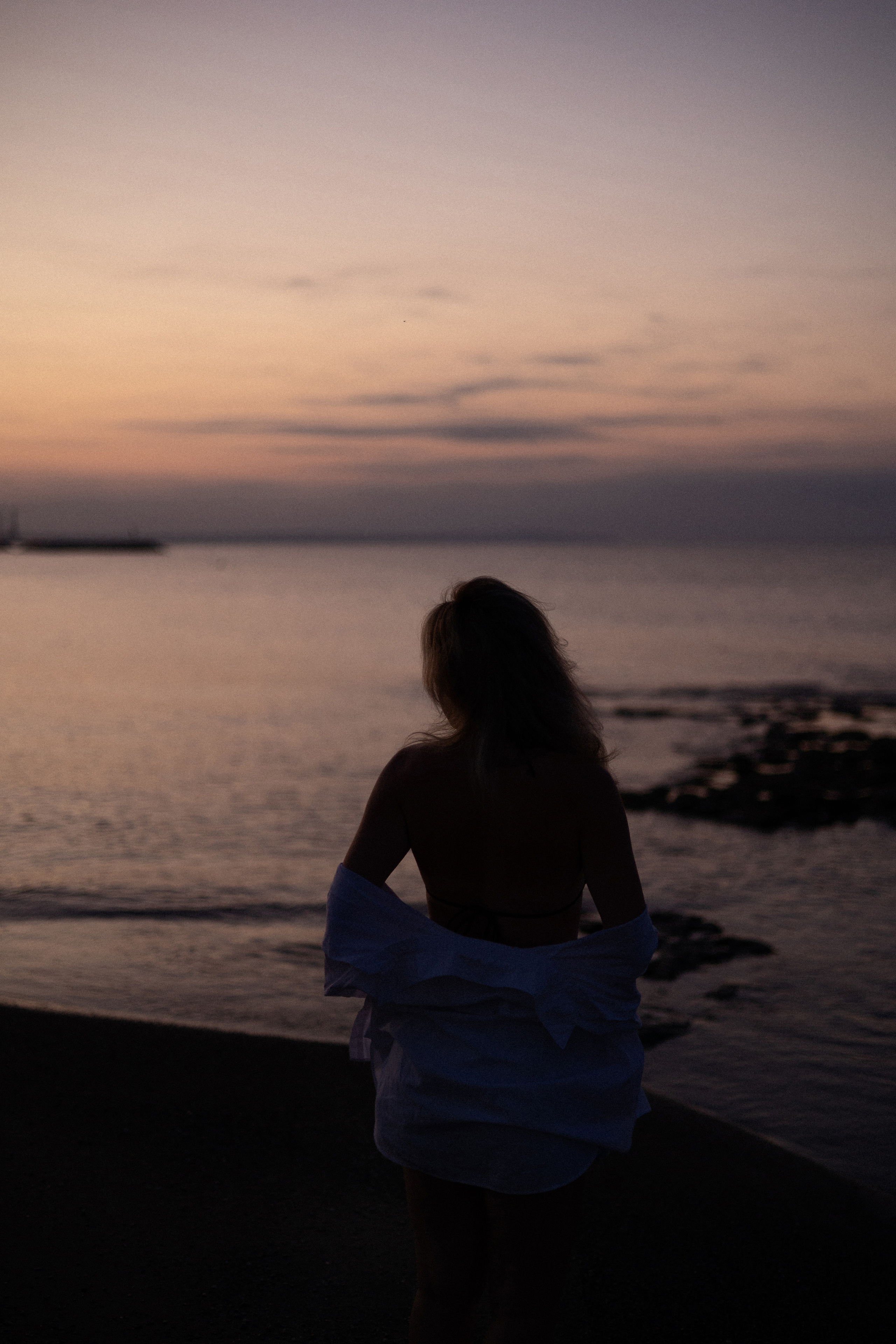 Golden Hour — Beach Portraits at Sunset | Confident, Warm & Cinematic. Kristina Kozheltsova- Soulful Portrait&Lifestyle&Love Story Photographer in Leipzig, Germany