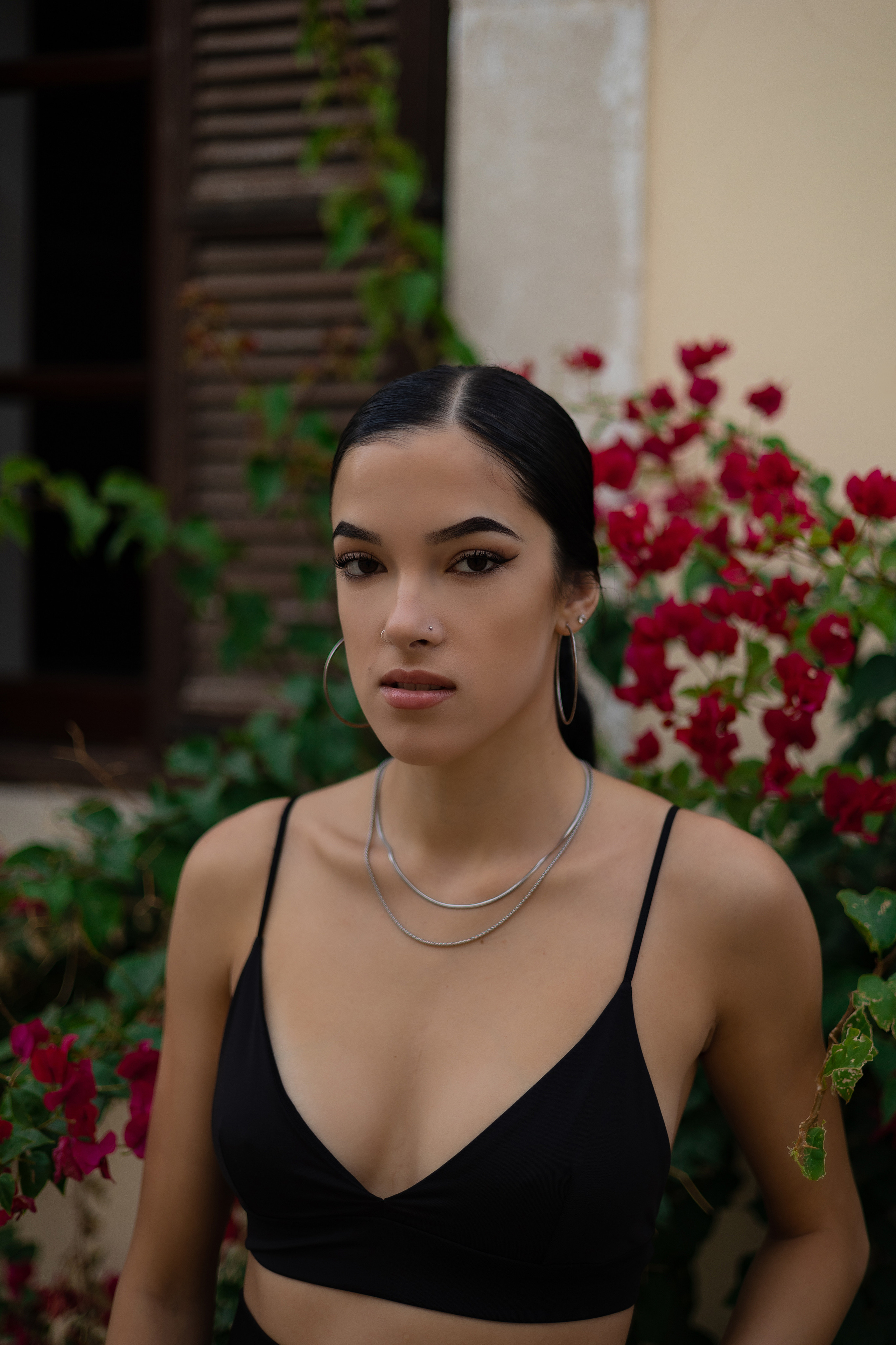 Shadows & Grace — Outdoor Portraits in Natural Light | Elegant, Minimal & Cinematic. Kristina Kozheltsova- Soulful Portrait&Lifestyle&Love Story Photographer in Leipzig, Germany