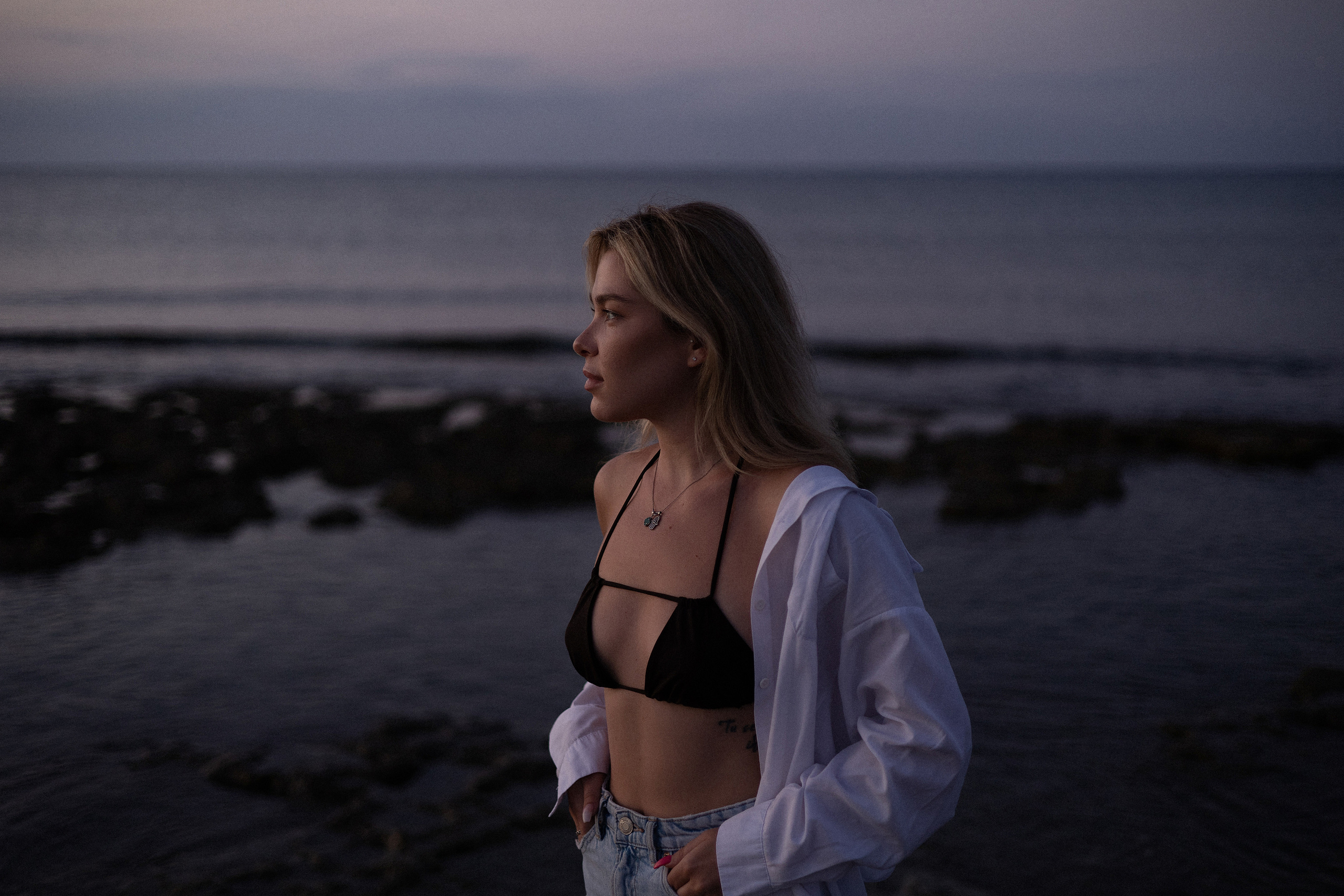 Golden Hour — Beach Portraits at Sunset | Confident, Warm & Cinematic. Kristina Kozheltsova- Soulful Portrait&Lifestyle&Love Story Photographer in Leipzig, Germany