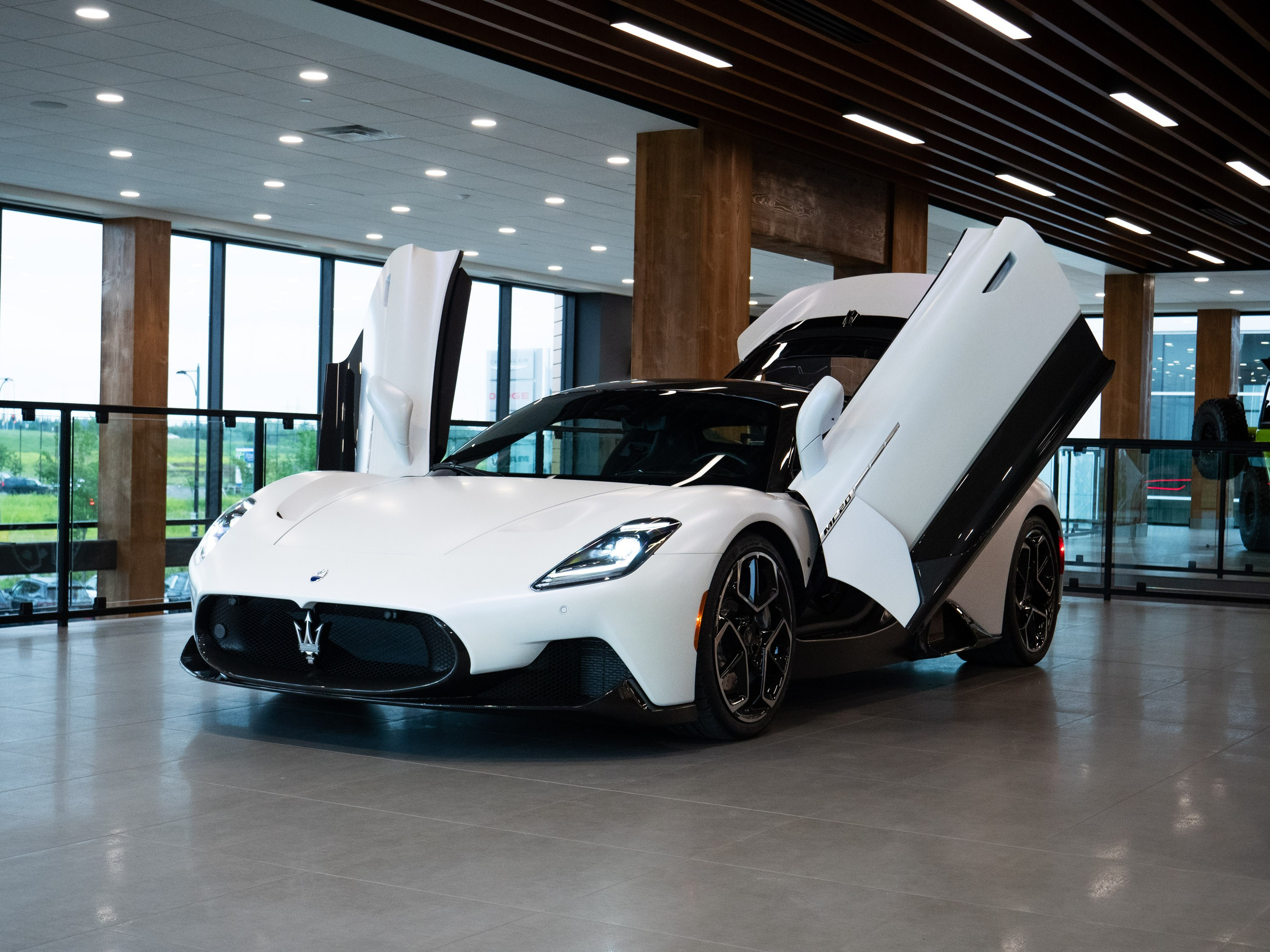 Maserati MC20. Dimitri Ilkov Photography — Capturing Life’s Moments in Edmonton, Cana