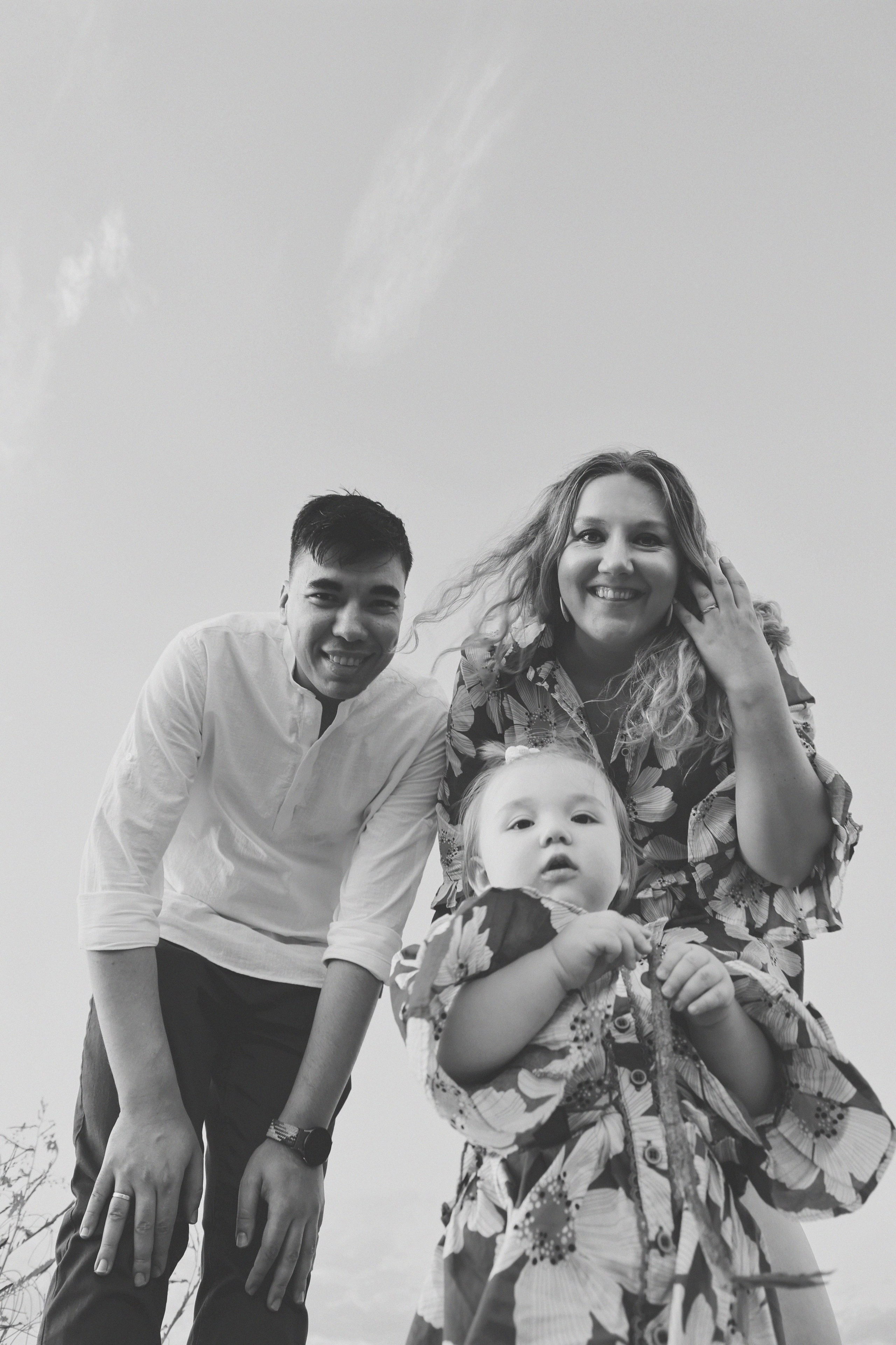 Baby Family Photoshoot – Outdoor Family Photography with Infant or Toddler. Lana Petrychenko — Portrait & Family Photographer. Valencia, Spain