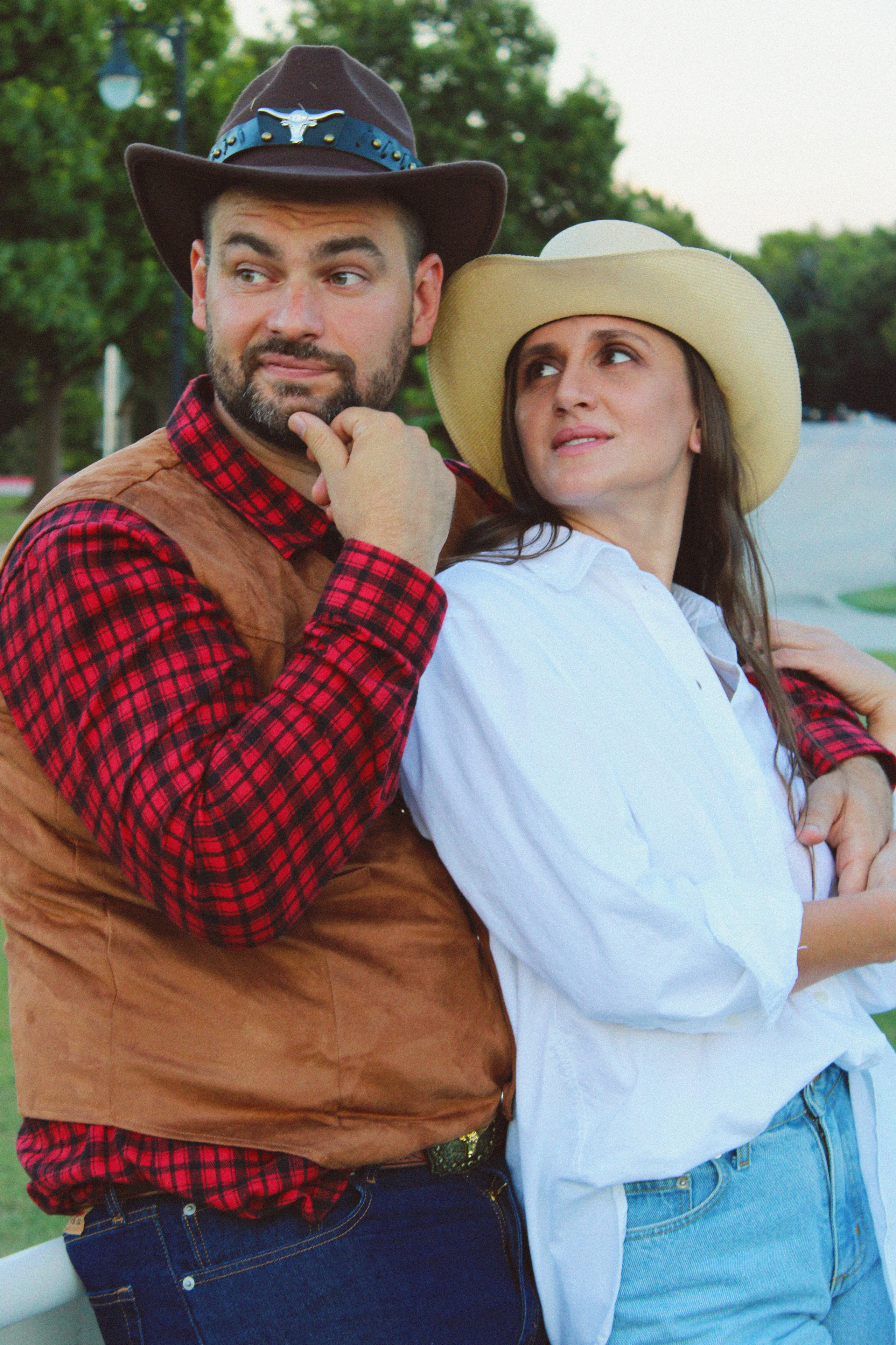 Texas Countryside Family Photoshoot in Cowboy Style. Lana Petrychenko — Portrait & Family Photographer. Valencia, Spain
