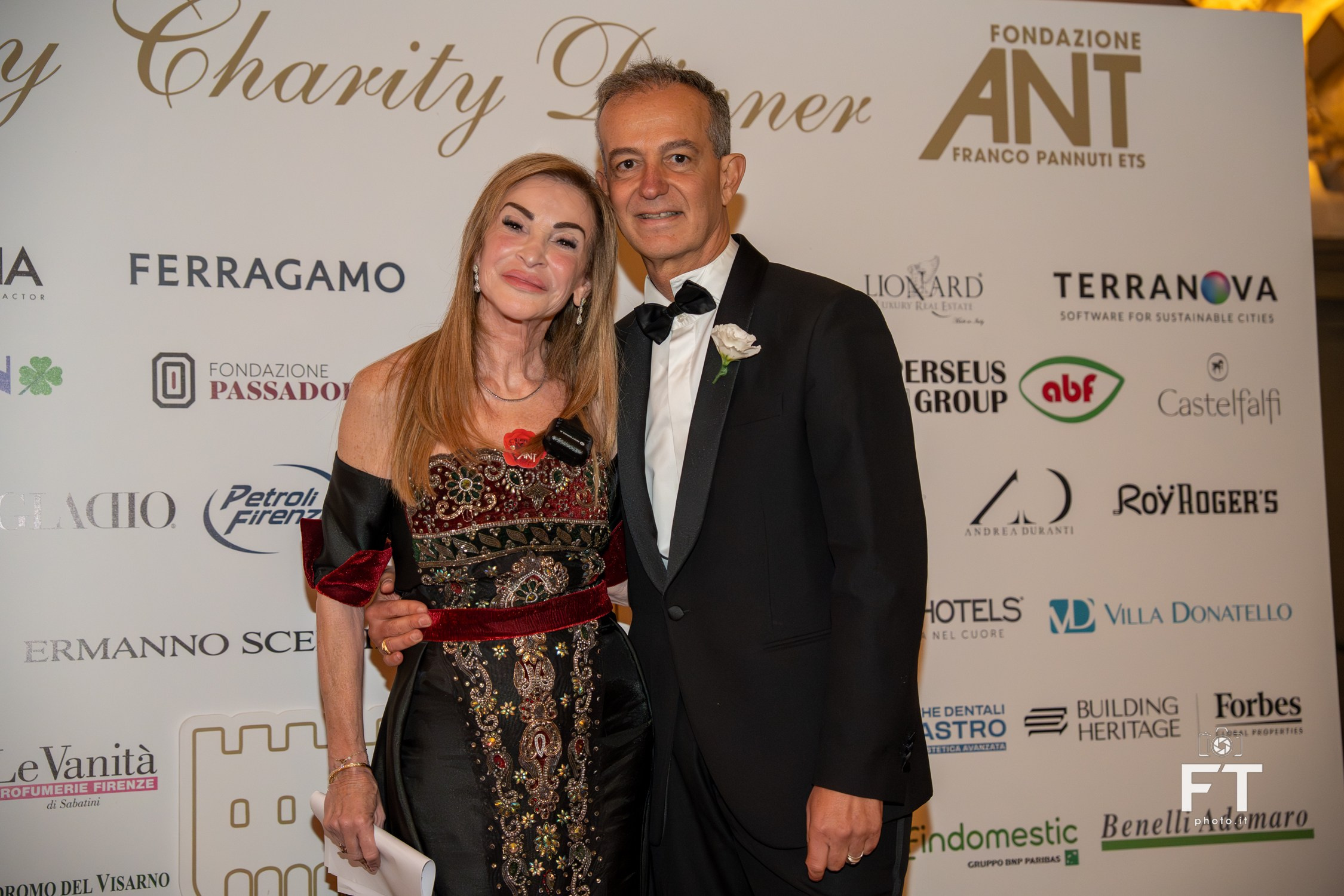 Luxury Charity Dinner ANT. Ftphoto