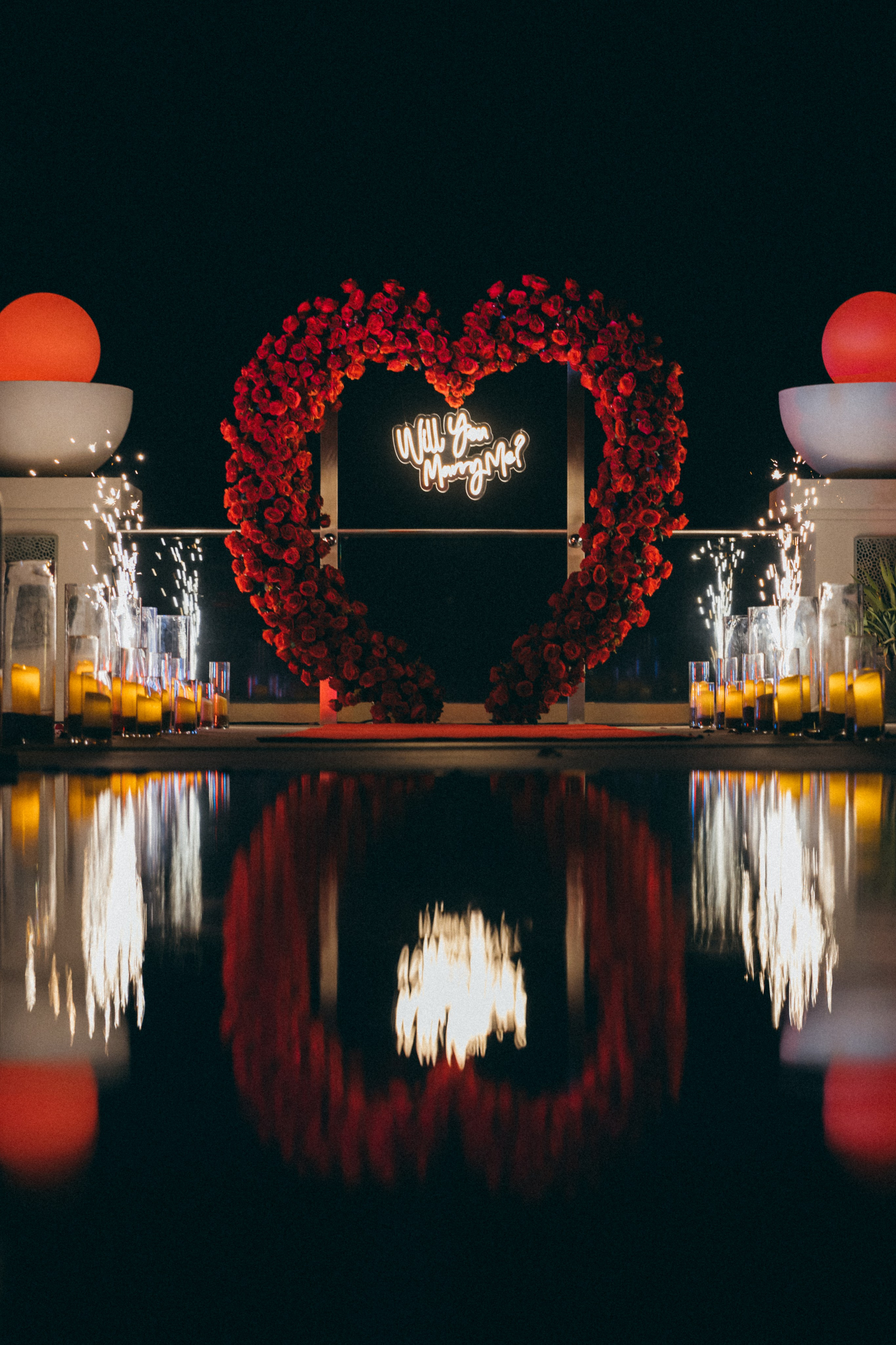 Restraunt proposal P&N. Photographer Anna Curly | Weddings and Events in Dubai