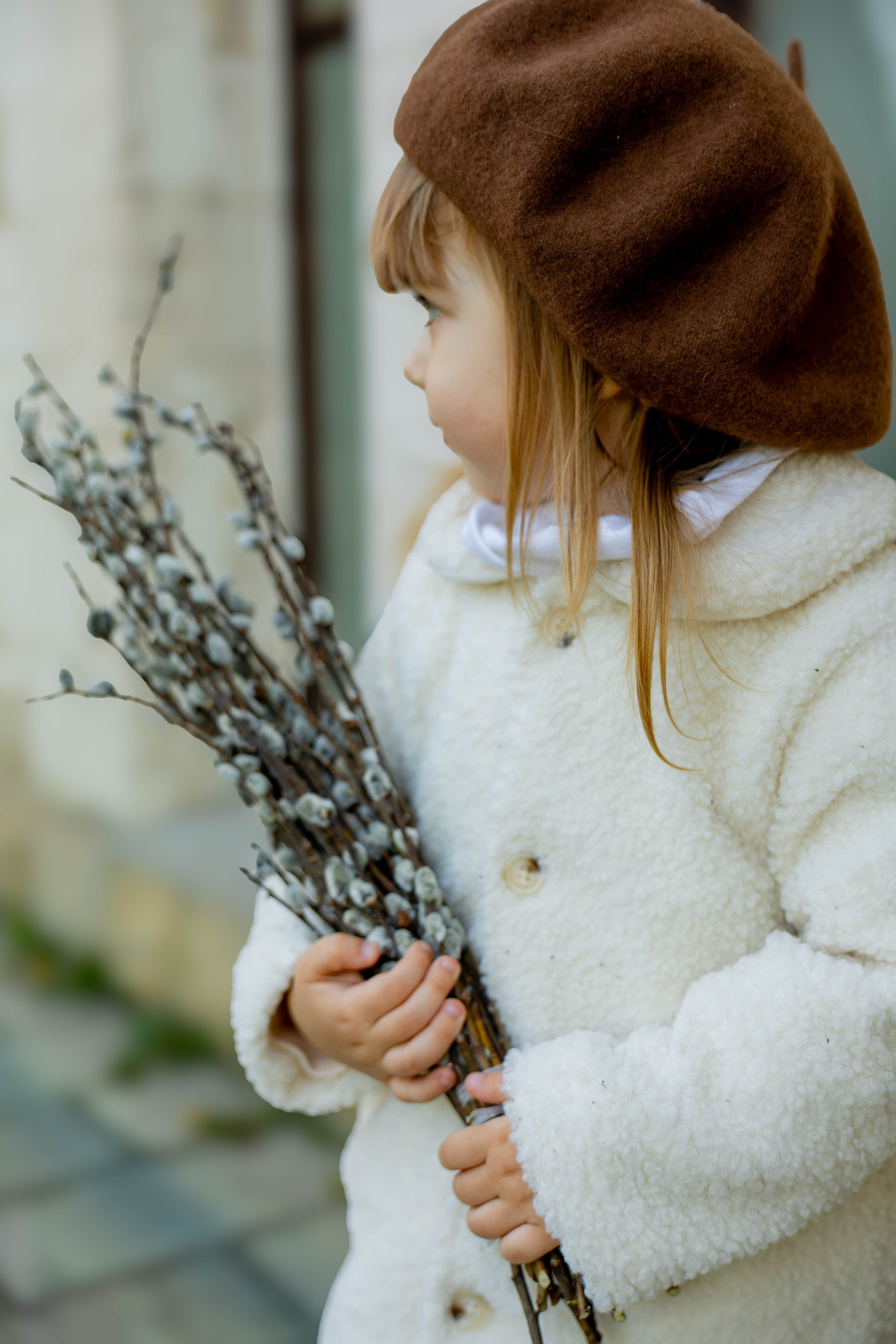 Фотосессия ребенка в вербное воскресенье. Семейный фотограф в Кишиневе, Молдова Врабий Ольга
