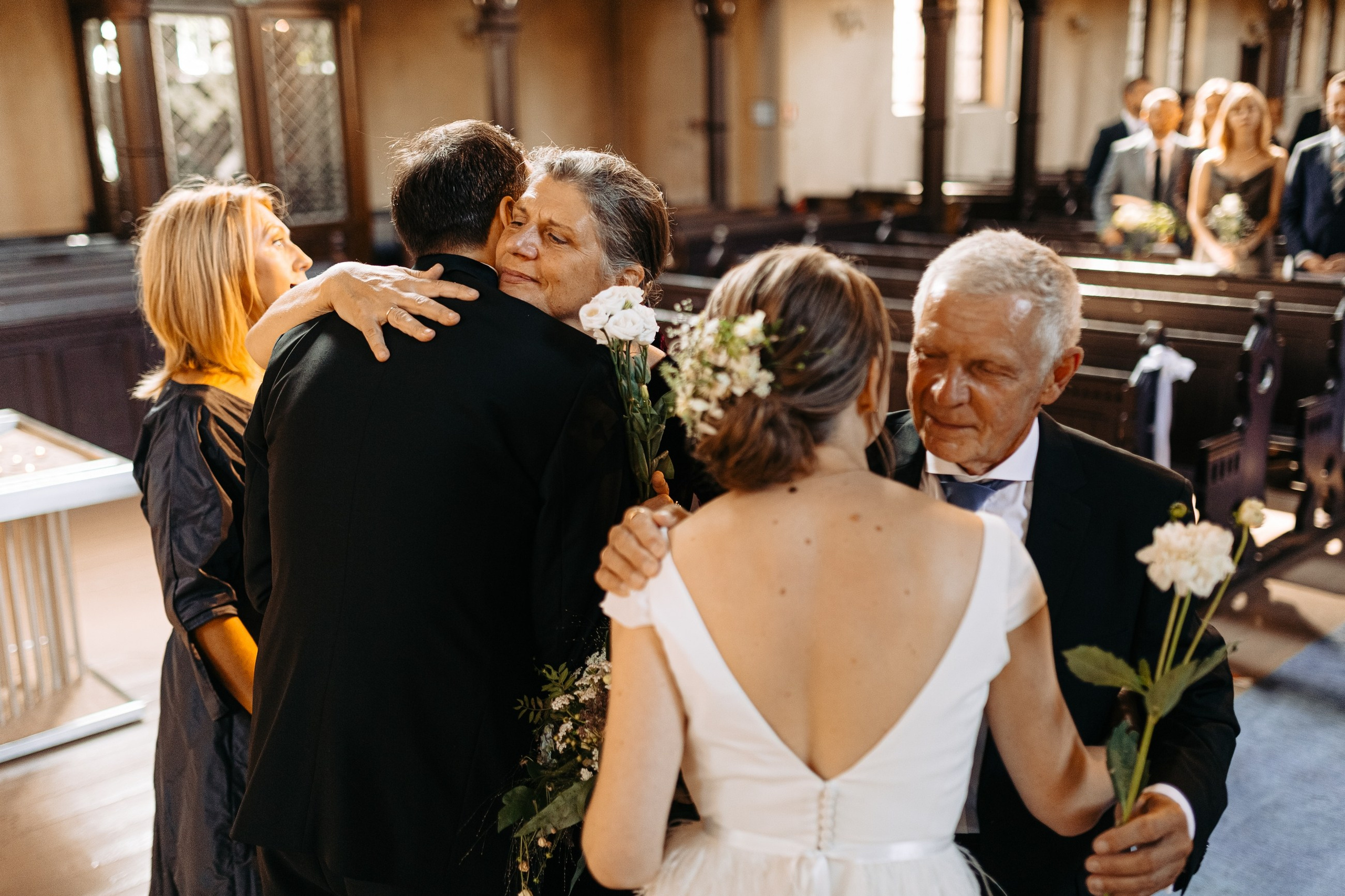 DIEVS SIRDĪ UN VĒJŠ MATOS