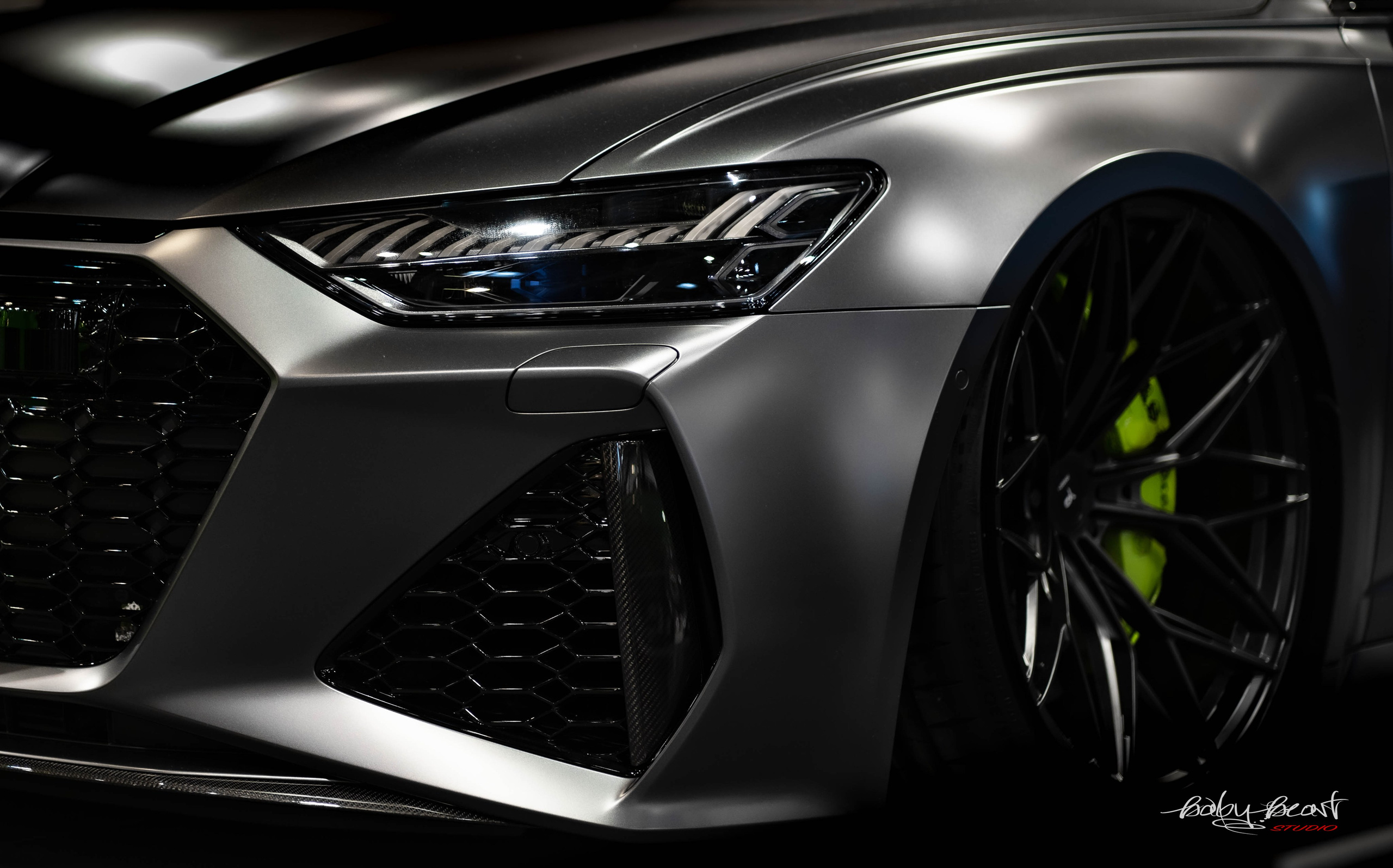 ESSEN MOTORSHOW. Baby Beast