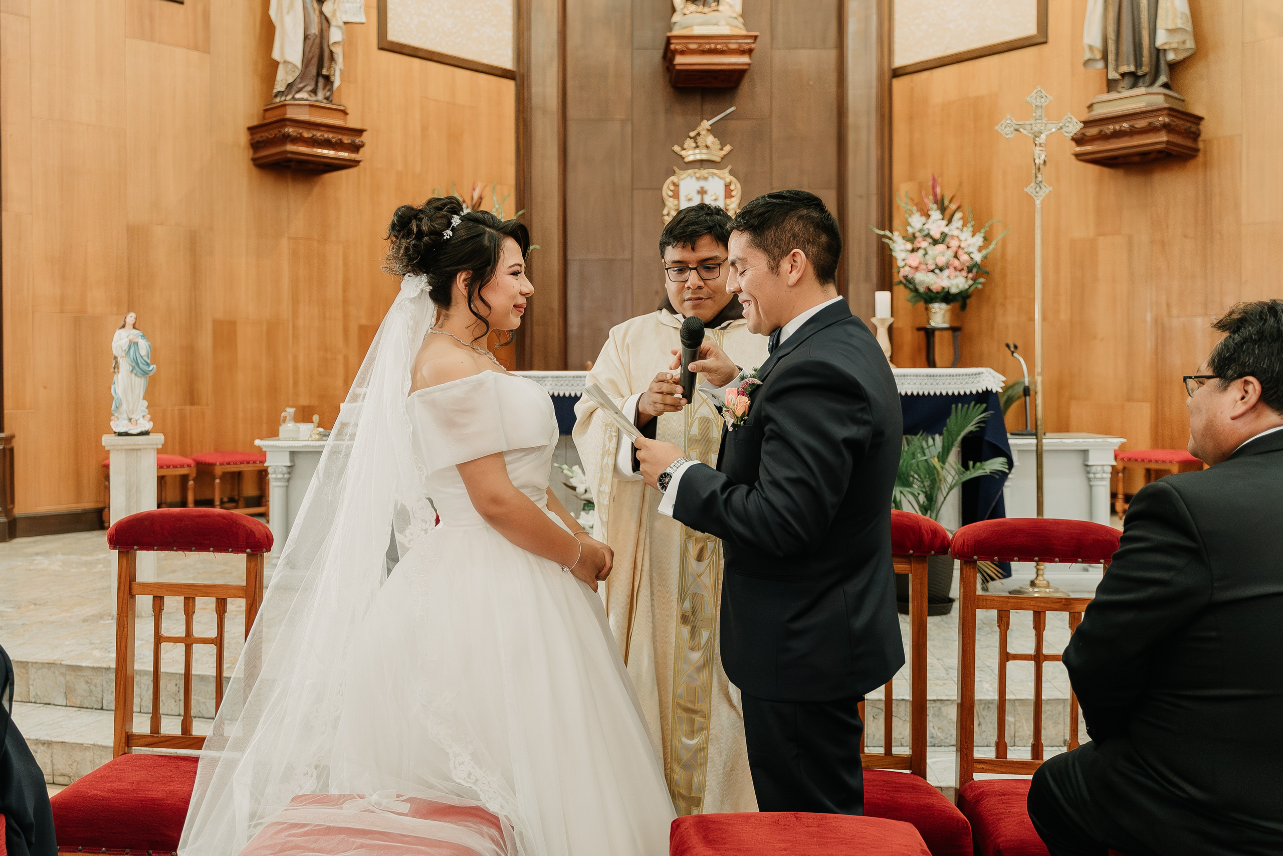 ALEJANDRA + RODRIGO BODA RELIGIOSA. Studio KVTA | Fotografía y Video de Bodas en Arequipa