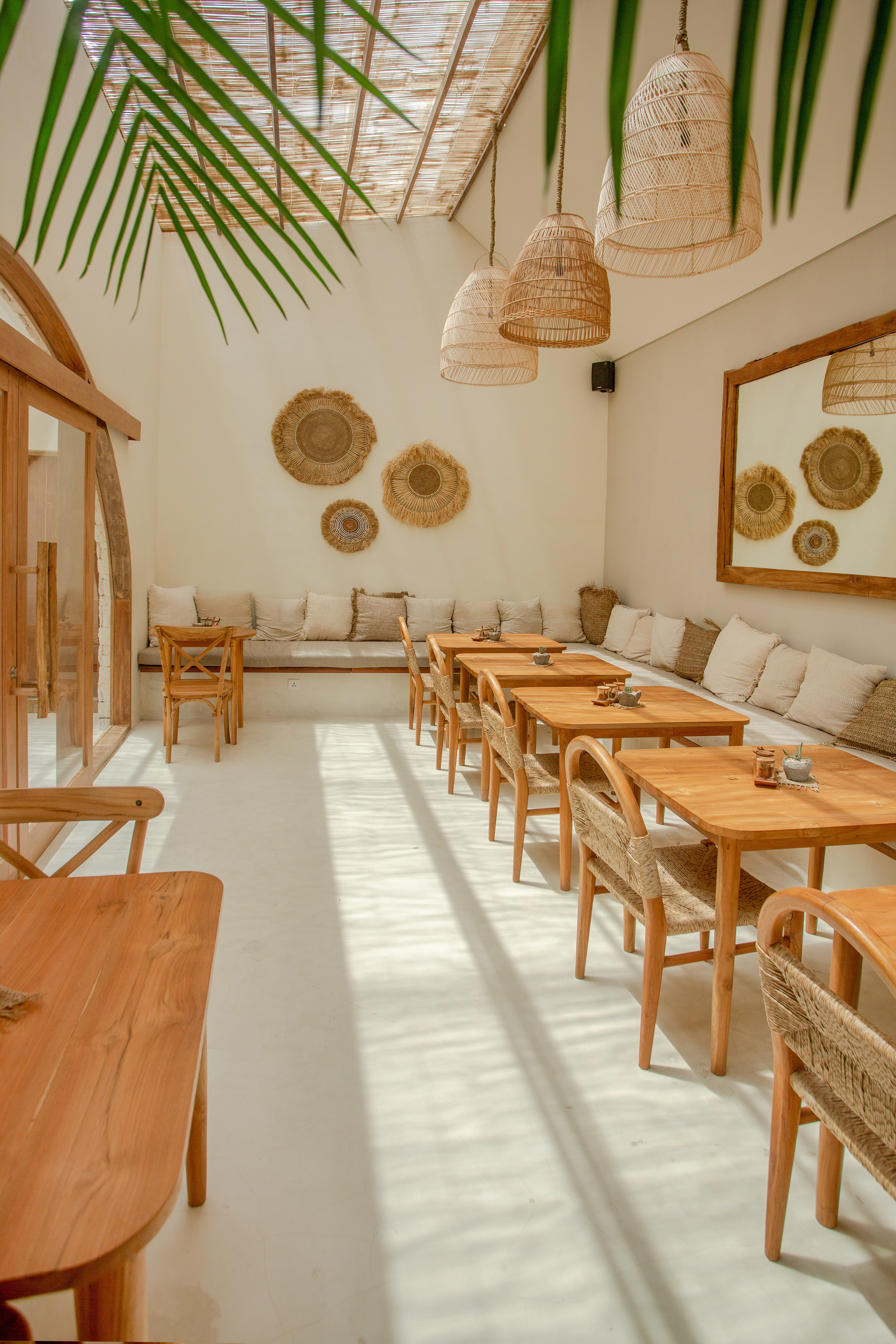 Интерьерная съёмка для отелей и ресторанов. Индивидуальный и парный фотограф на Бали — Bali Dream Photo