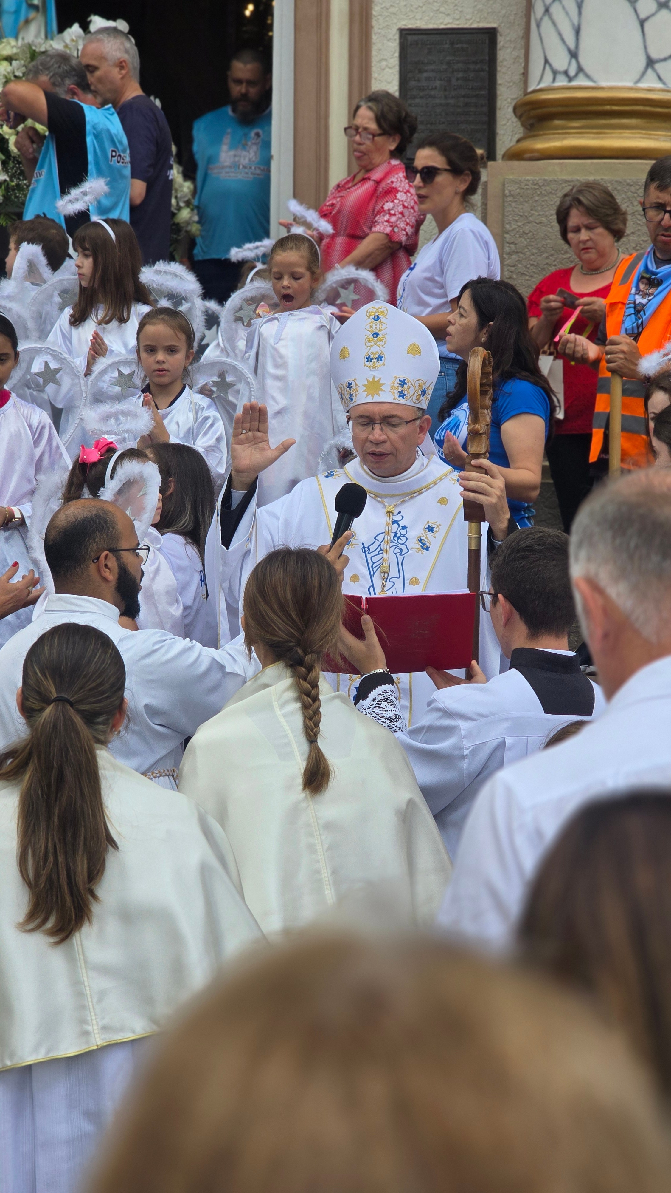 Peregrinação Nossa Senhora de Belém. Handa Produções