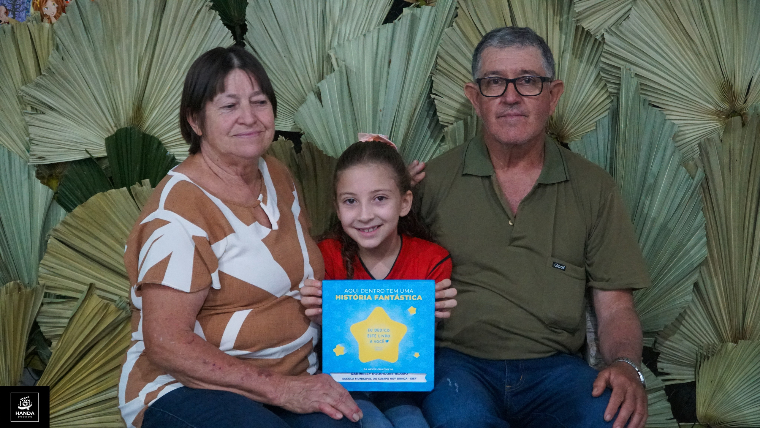 Noite autógrafos colégio Aurélio Buarque de Holanda. Handa Produções