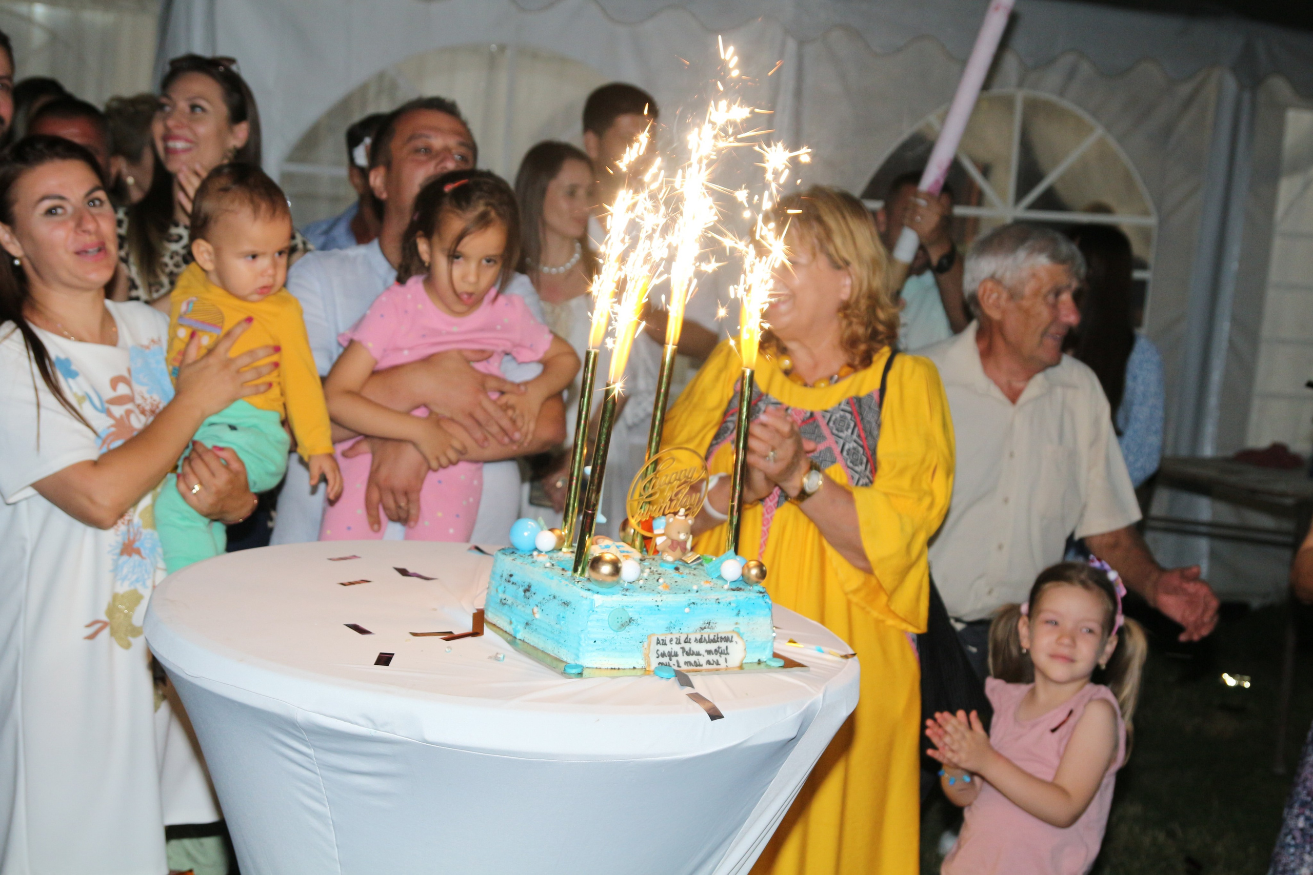 BYZO MEDIA. PETRU BYZO - family and children photographer in ROMANIA