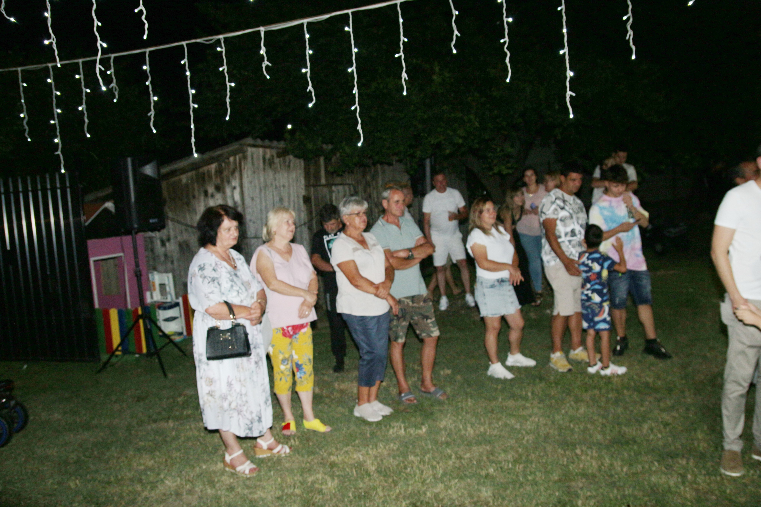 BYZO MEDIA. PETRU BYZO - family and children photographer in ROMANIA