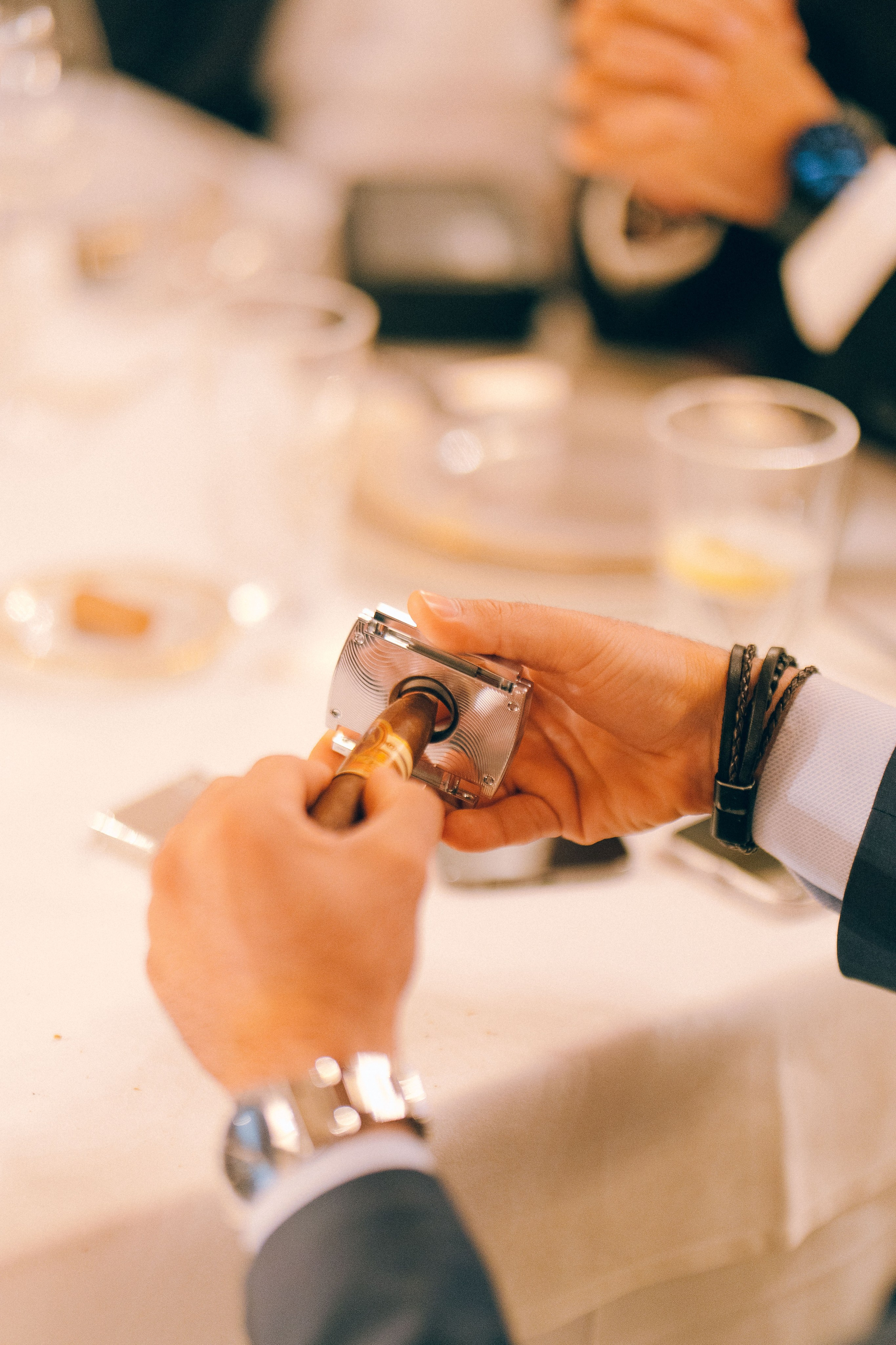 CIGAR CLUB. Wedding&Event photographer Ismail Rzayev in Baku