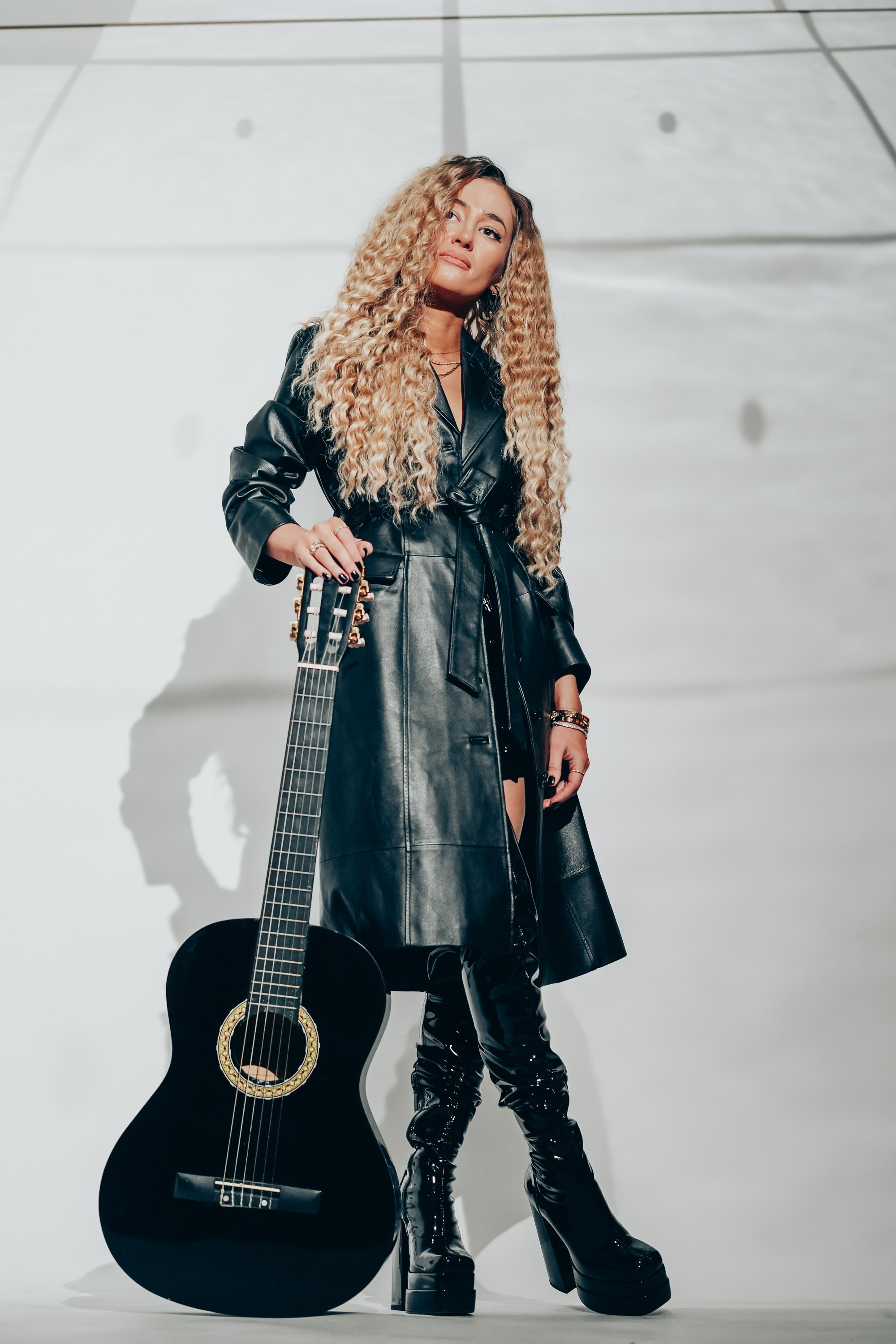 Shooting artist — Magda Stirbat. MARINABUGS