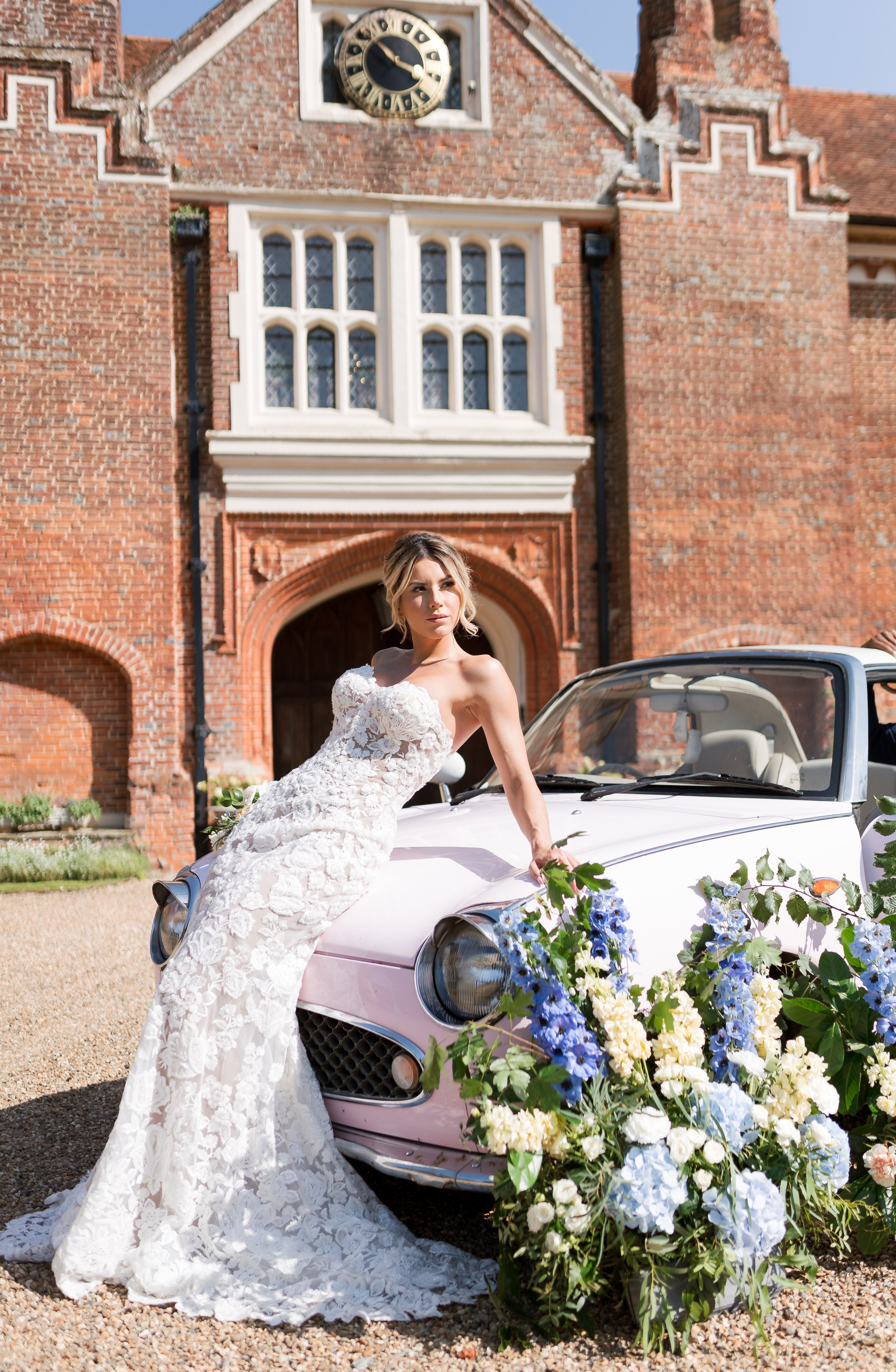 Regal Romance | Editorial Photoshoot at Gosfield Hall, London Estat. YES I DO PRODUCTION — Wedding photography&videography