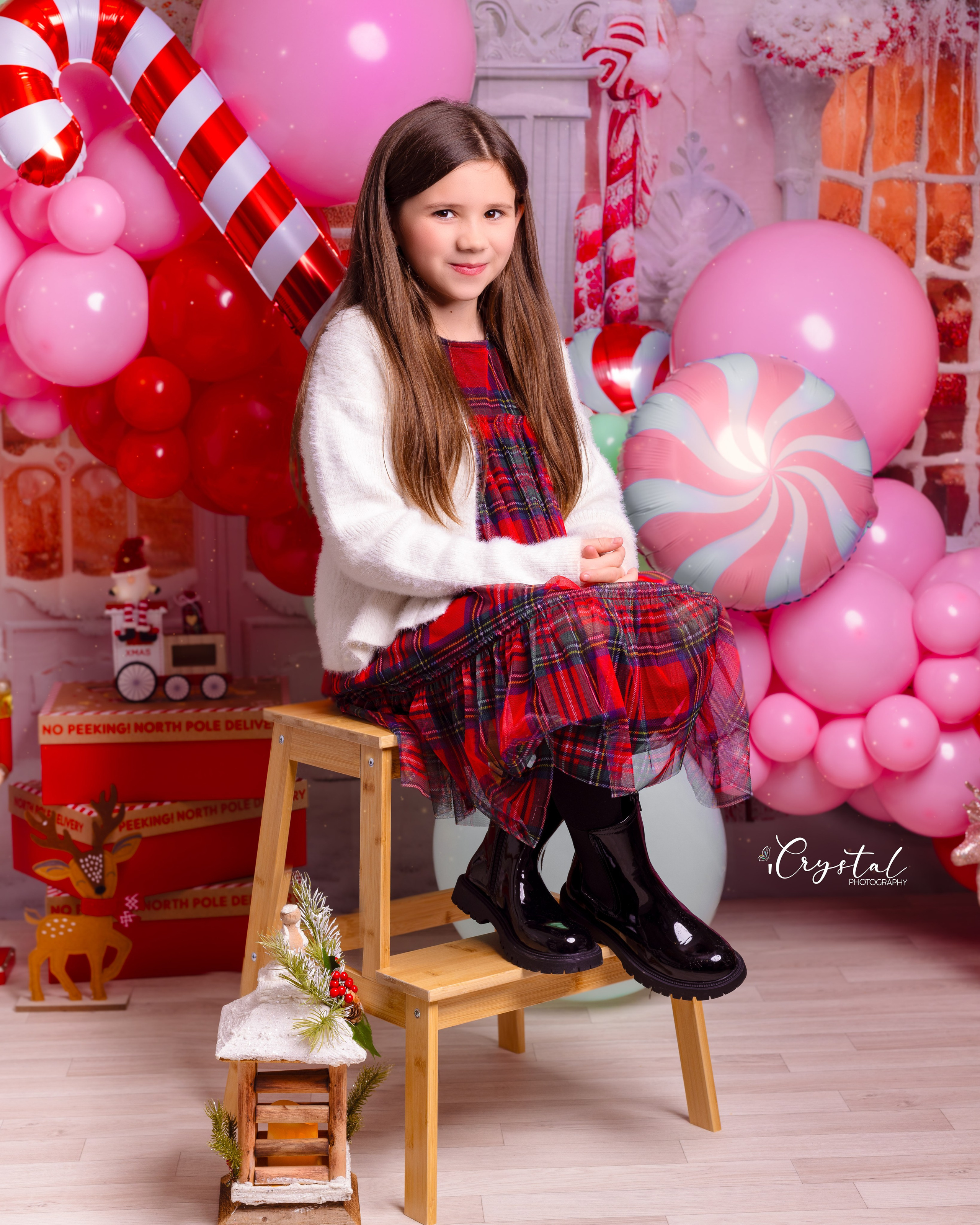 Mini Christmas. Children, Maternity and Family Portrait Photographer in Manchester, UK