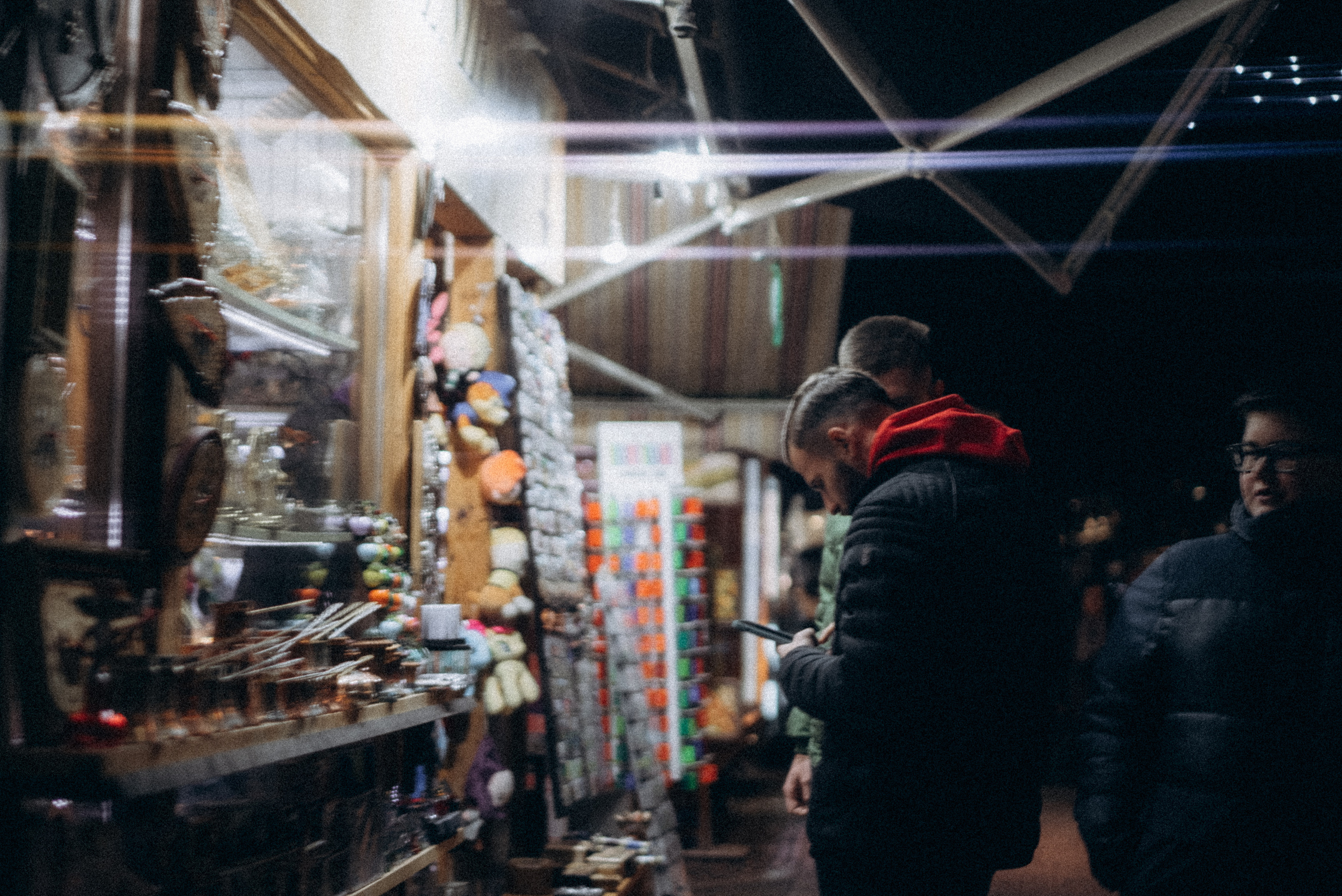 Vaxis Rainbow Streak Filter X Sony A7SIII. Profesionalna Fotografija i Videografija | Sarajevo | yasinemir.com