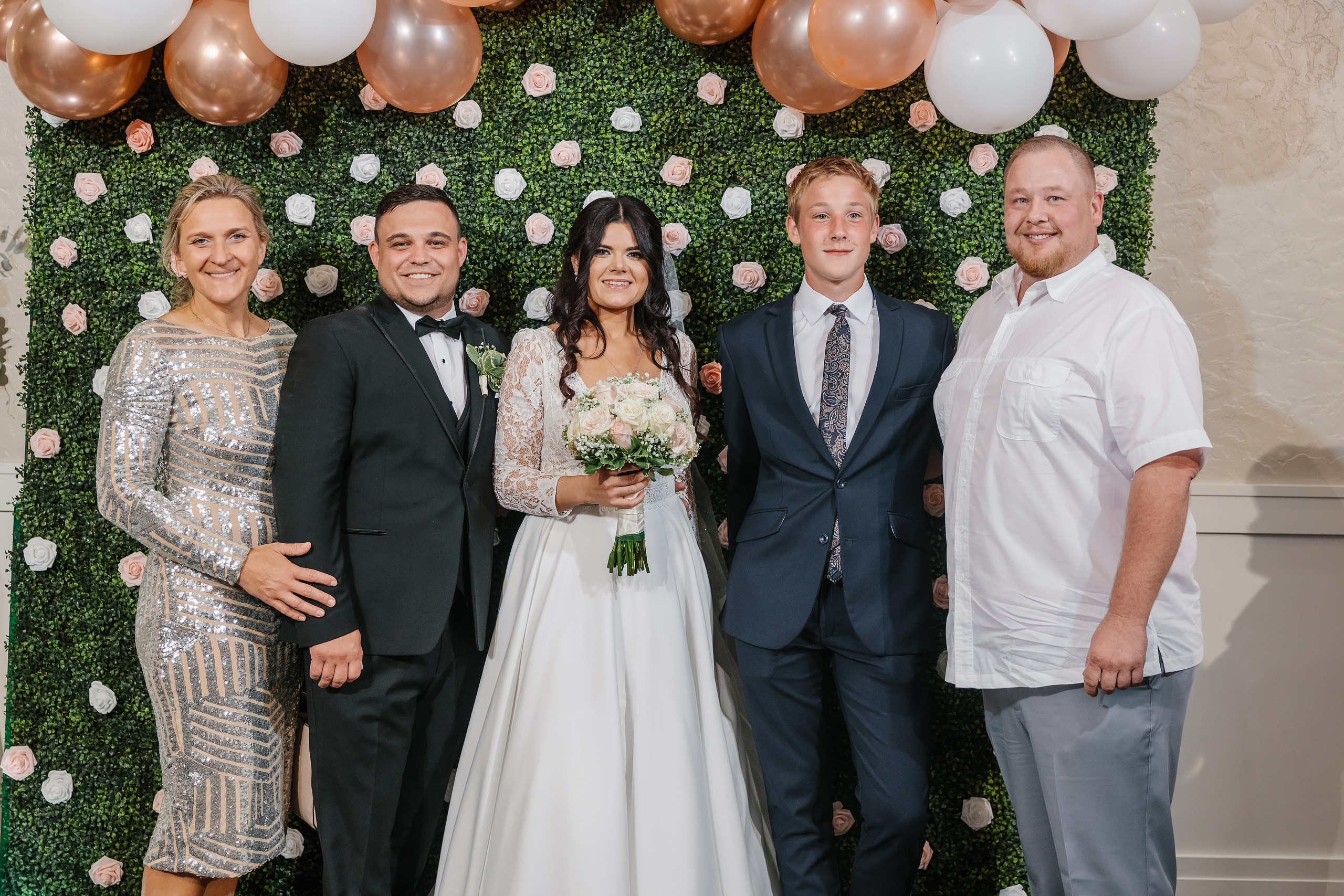 31.08.2024 Wedding. Wedding family event photographer in Chicago Nick Yushevich