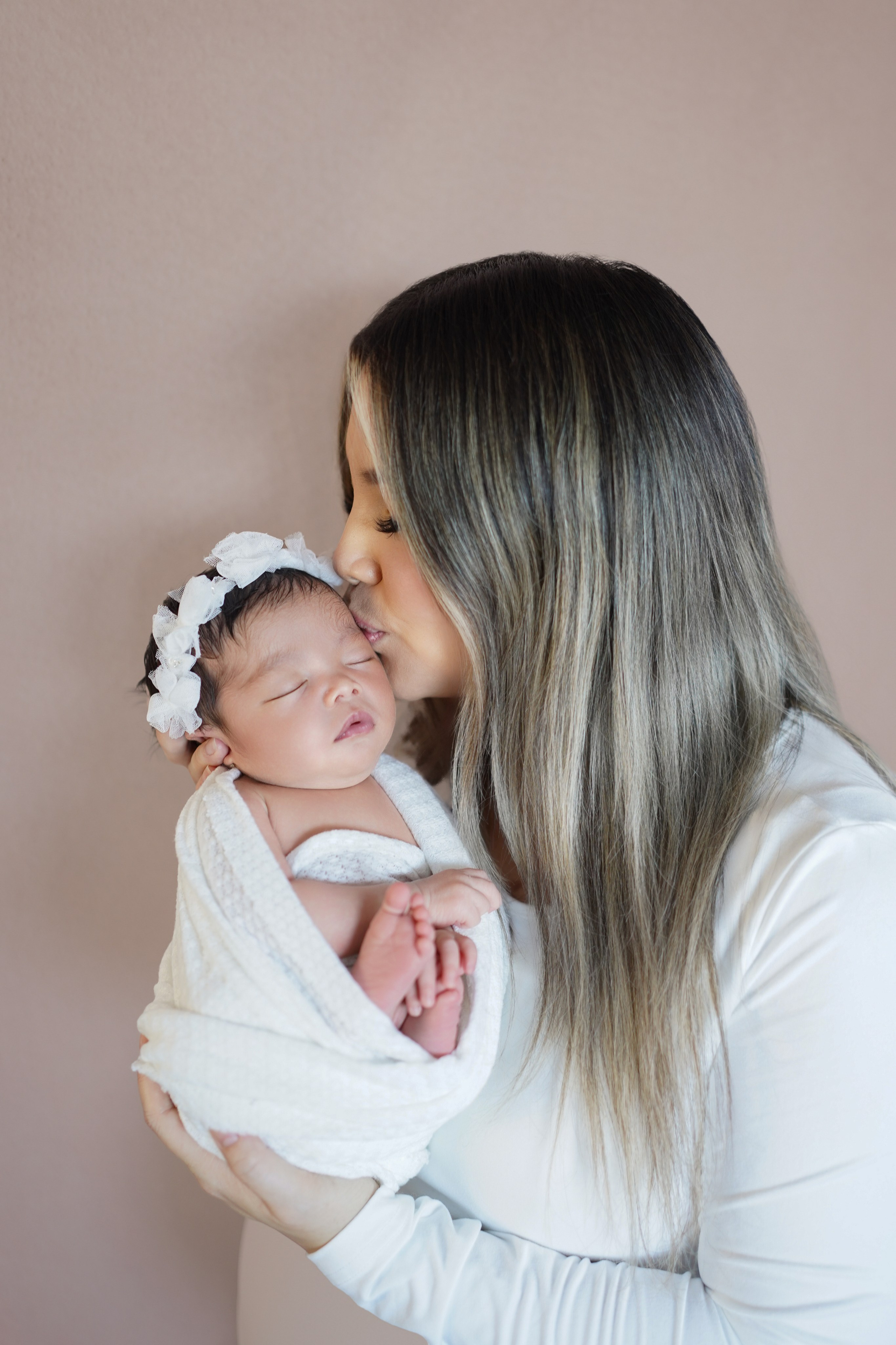 Newborn+Family. Maternity, family and newborn photography in San Francisco Bay Area