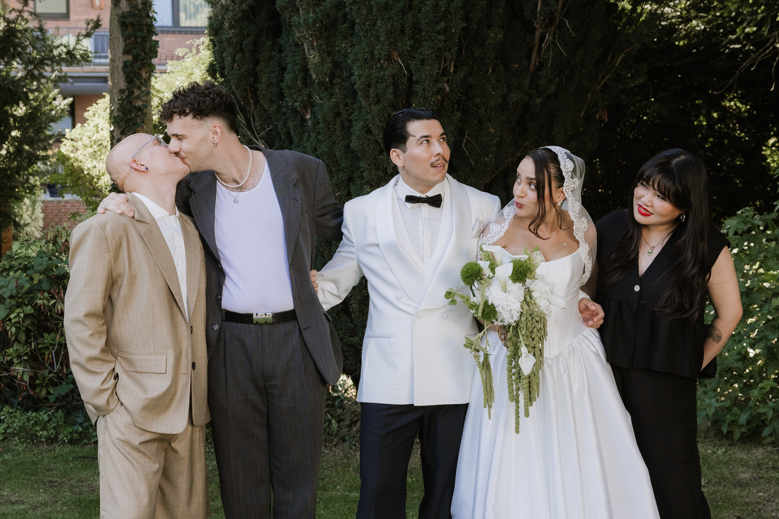 Gruppenfotos auf der Hochzeit: Tipps für authentische Erinnerungen