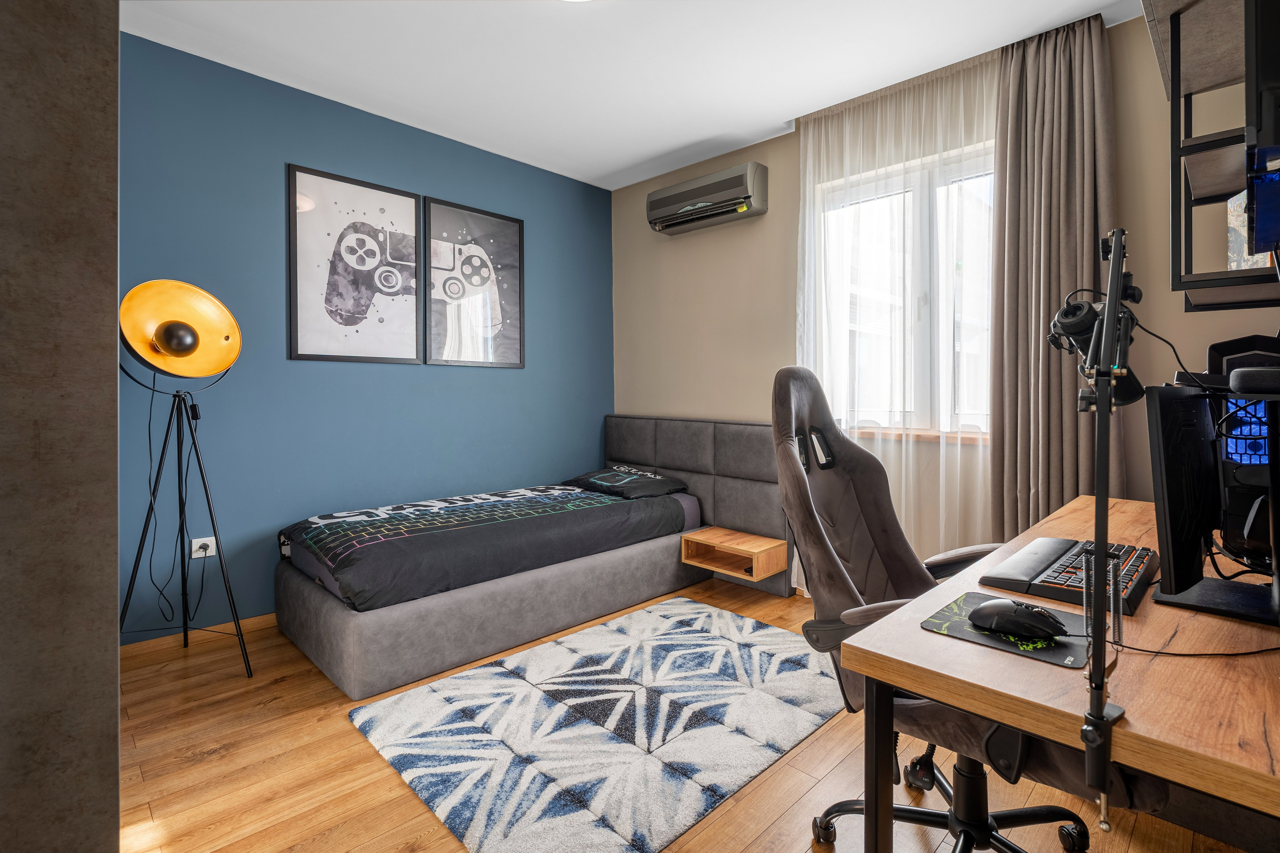 Апартамнет с дизайнерско обзавеждане. Професионален фотограф в Пловдив и областта