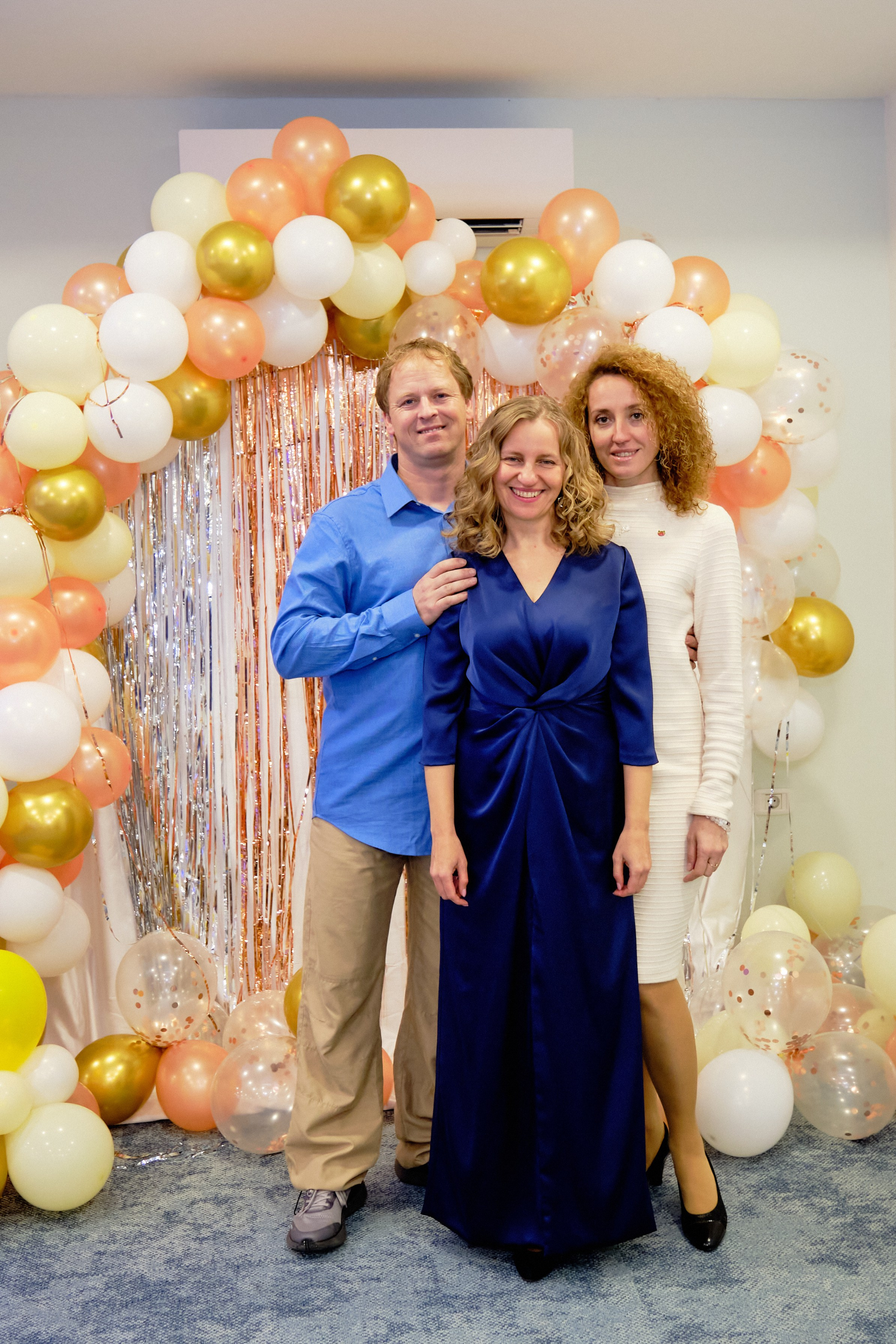 Фоторепортаж з благодійного Новорічного балу у Чорногорії. Портретний фотограф Альона Новгородцева